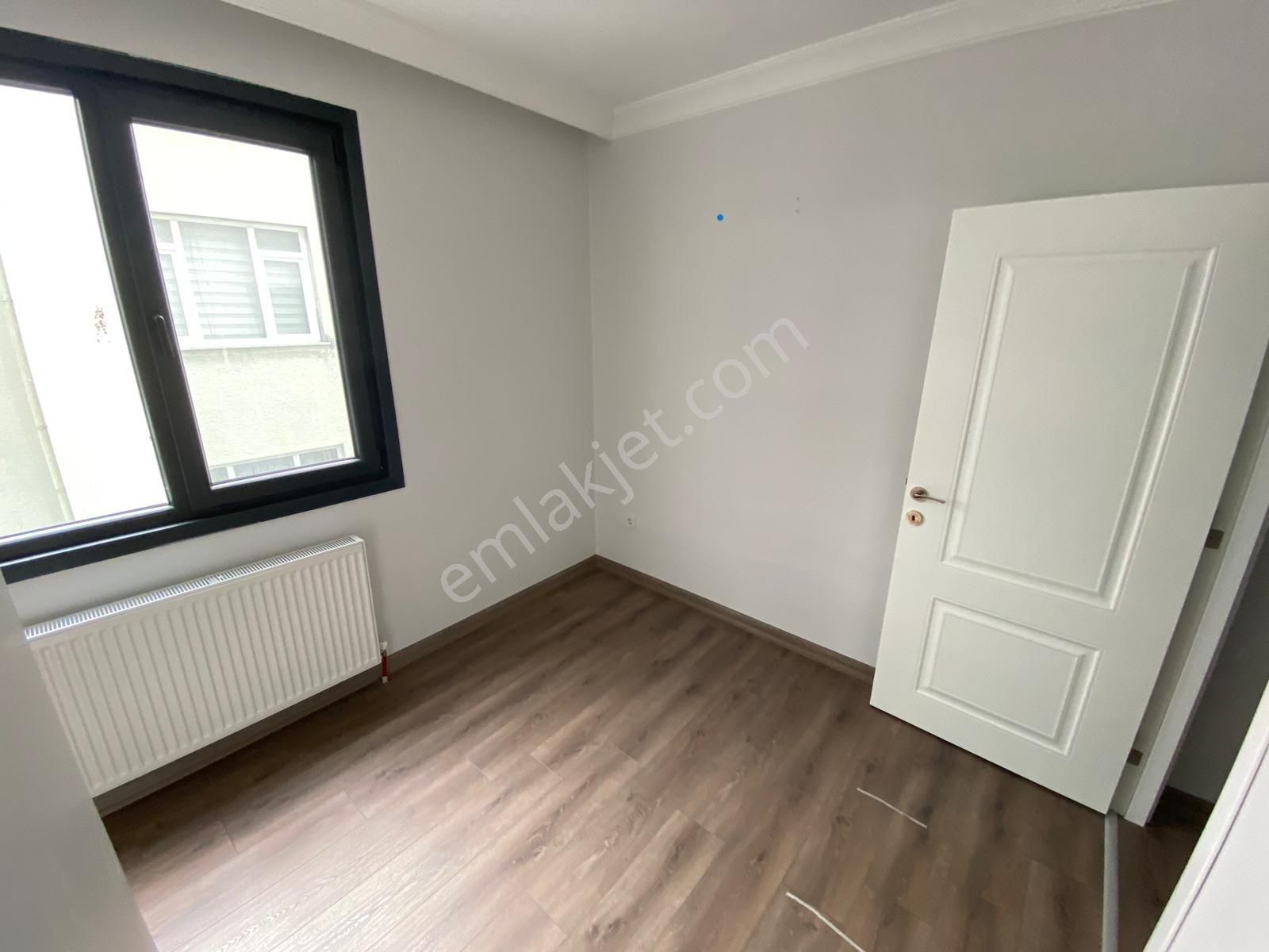 Tamiş'den Altıntepe'de Minibüse Yakın Ön Köşe Cephe 3.kat 2+1 - Görsel 16