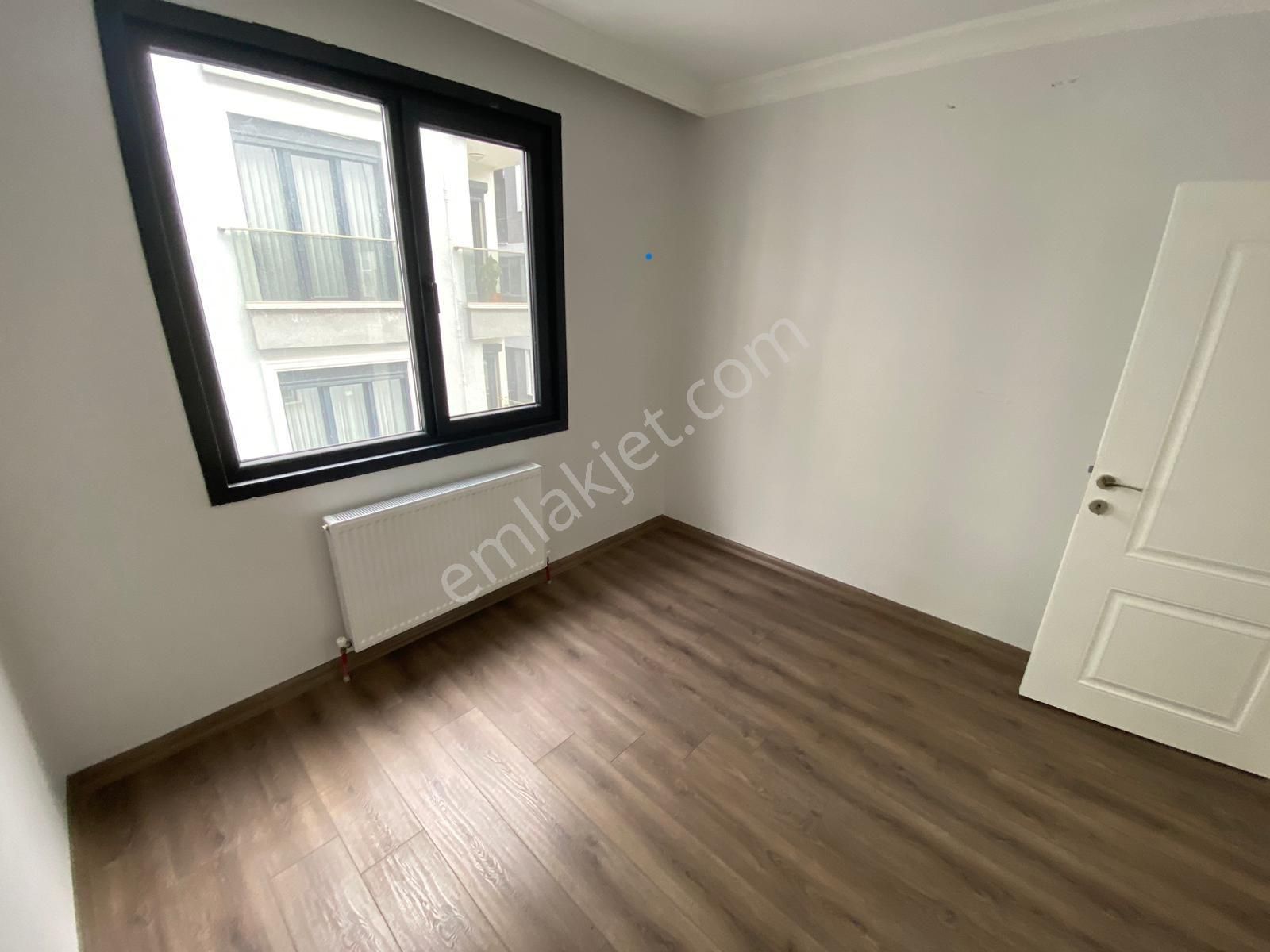 Tamiş'den Altıntepe'de Minibüse Yakın Ön Köşe Cephe 3.kat 2+1 - Görsel 4