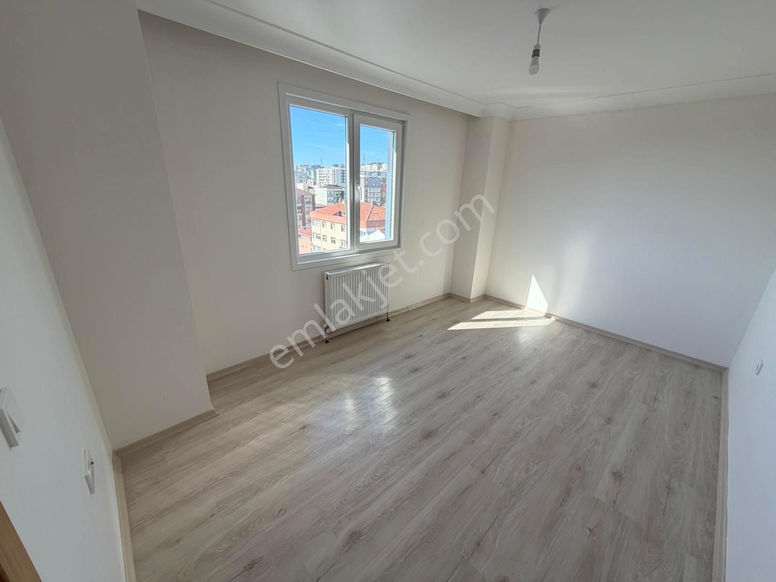Mertcan'dan Ankara Cad.7dk İskanlı Balkonlu Ara Kat 2+1 - Görsel 9