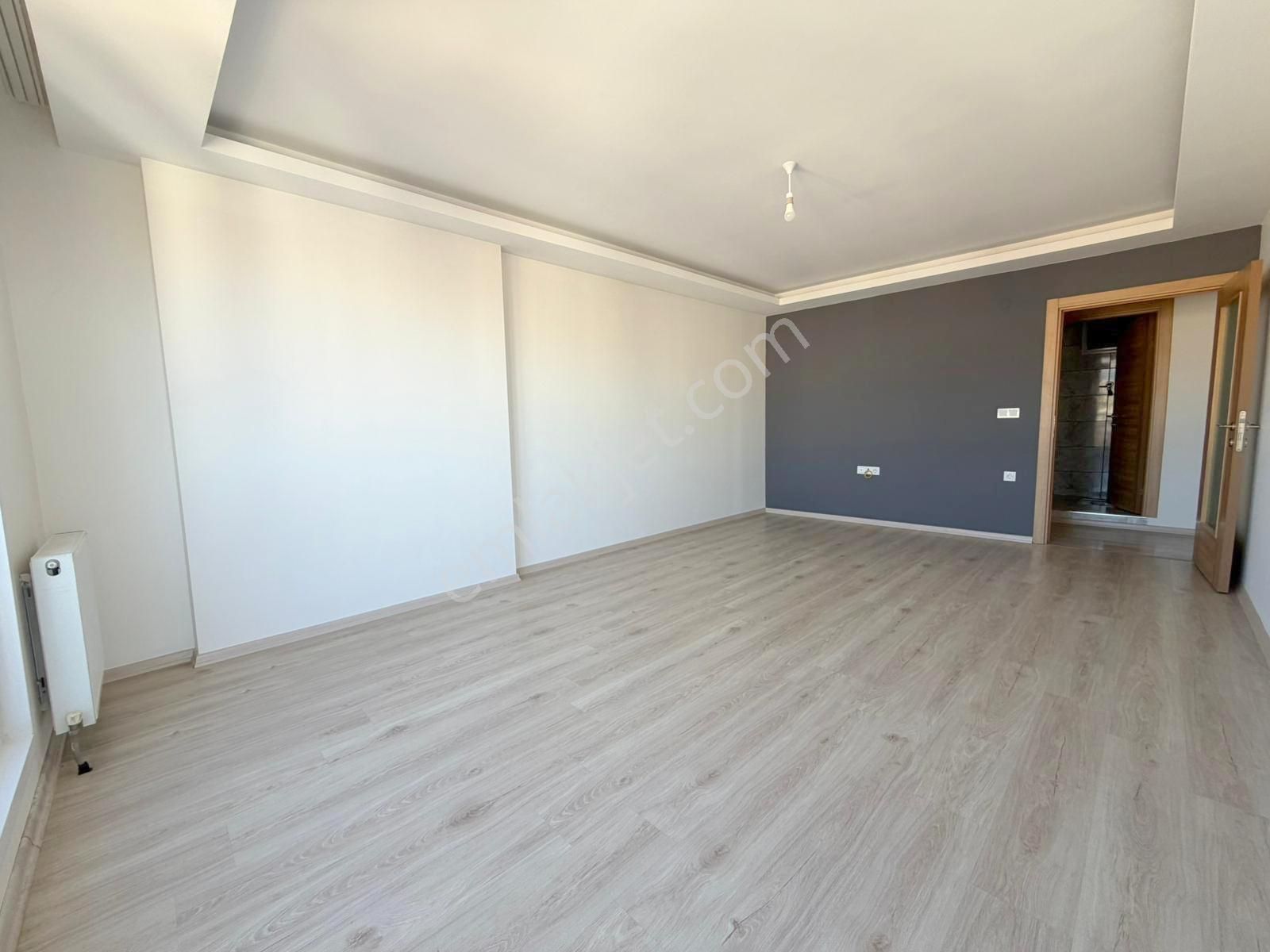 Mertcan'dan Ankara Cad.7dk İskanlı Balkonlu Ara Kat 2+1 - Görsel 2