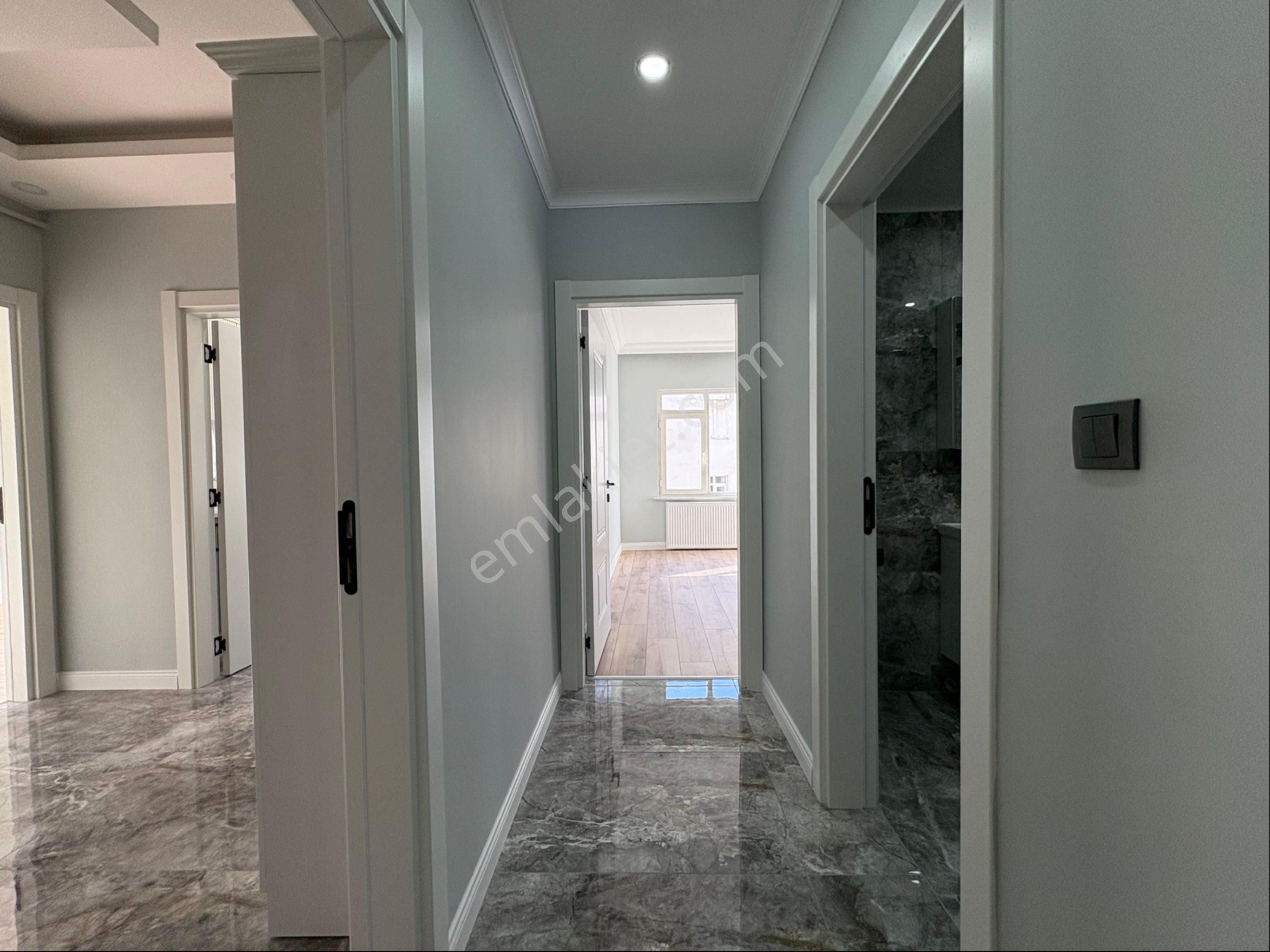 Oben'den Minibüs Cad. Ve Marmaraya Yakın 3+1 135 M² Net - Görsel 32