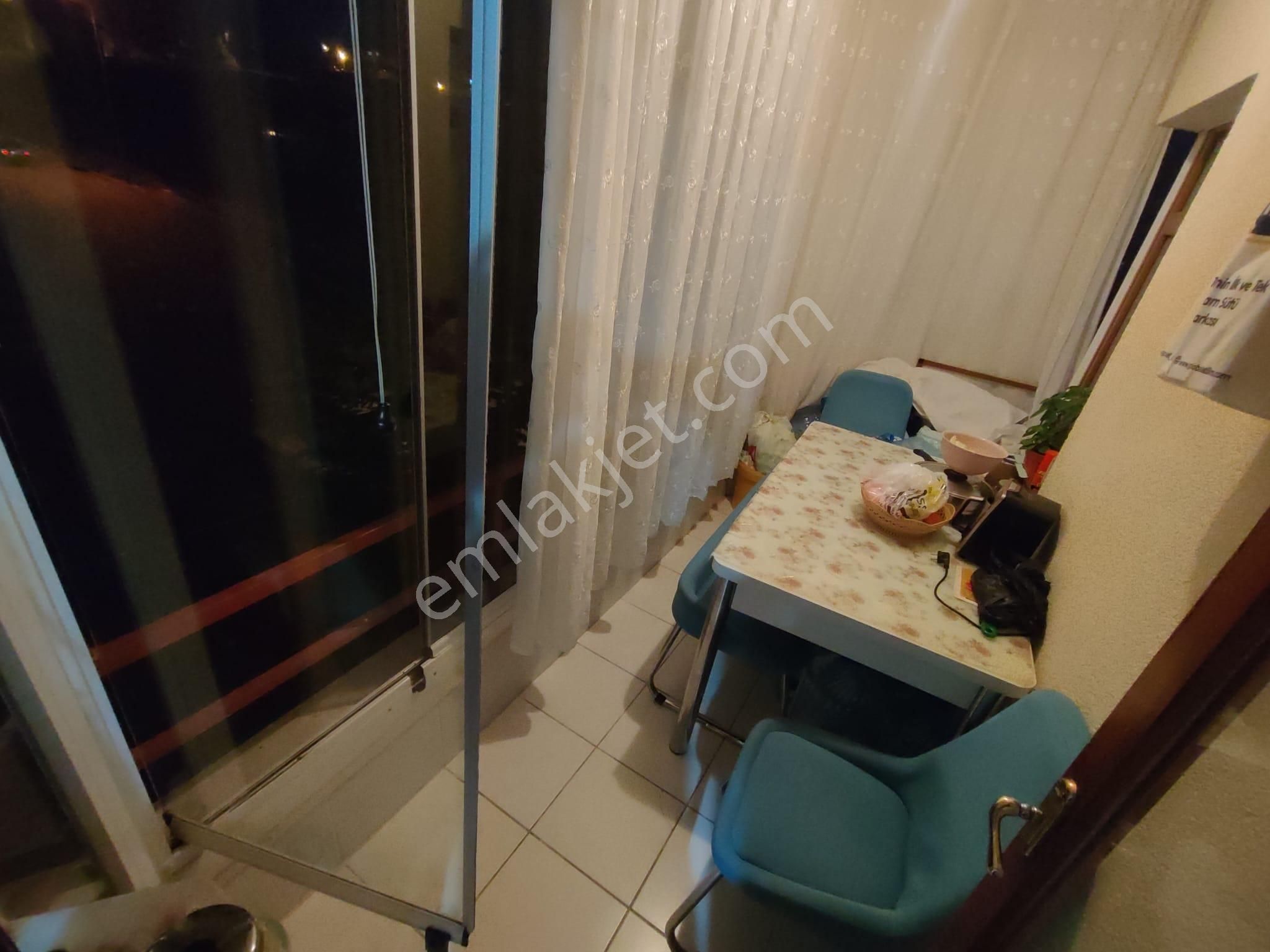 Karşıyaka Mahallesinde Site İçinde Katta 3+1 Yapılı Satılık Daire - Görsel 8