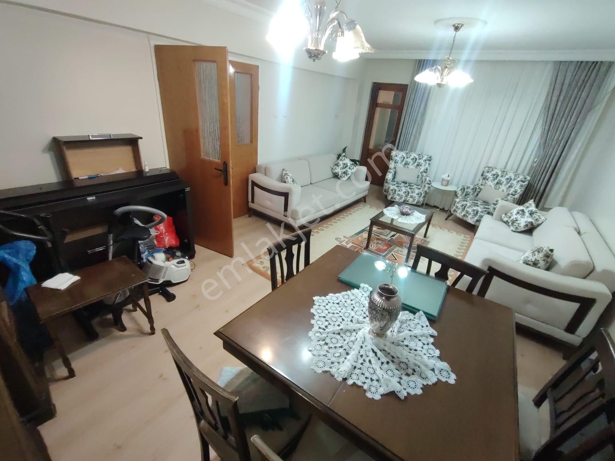 Karşıyaka Mahallesinde Site İçinde Katta 3+1 Yapılı Satılık Daire - Görsel 2