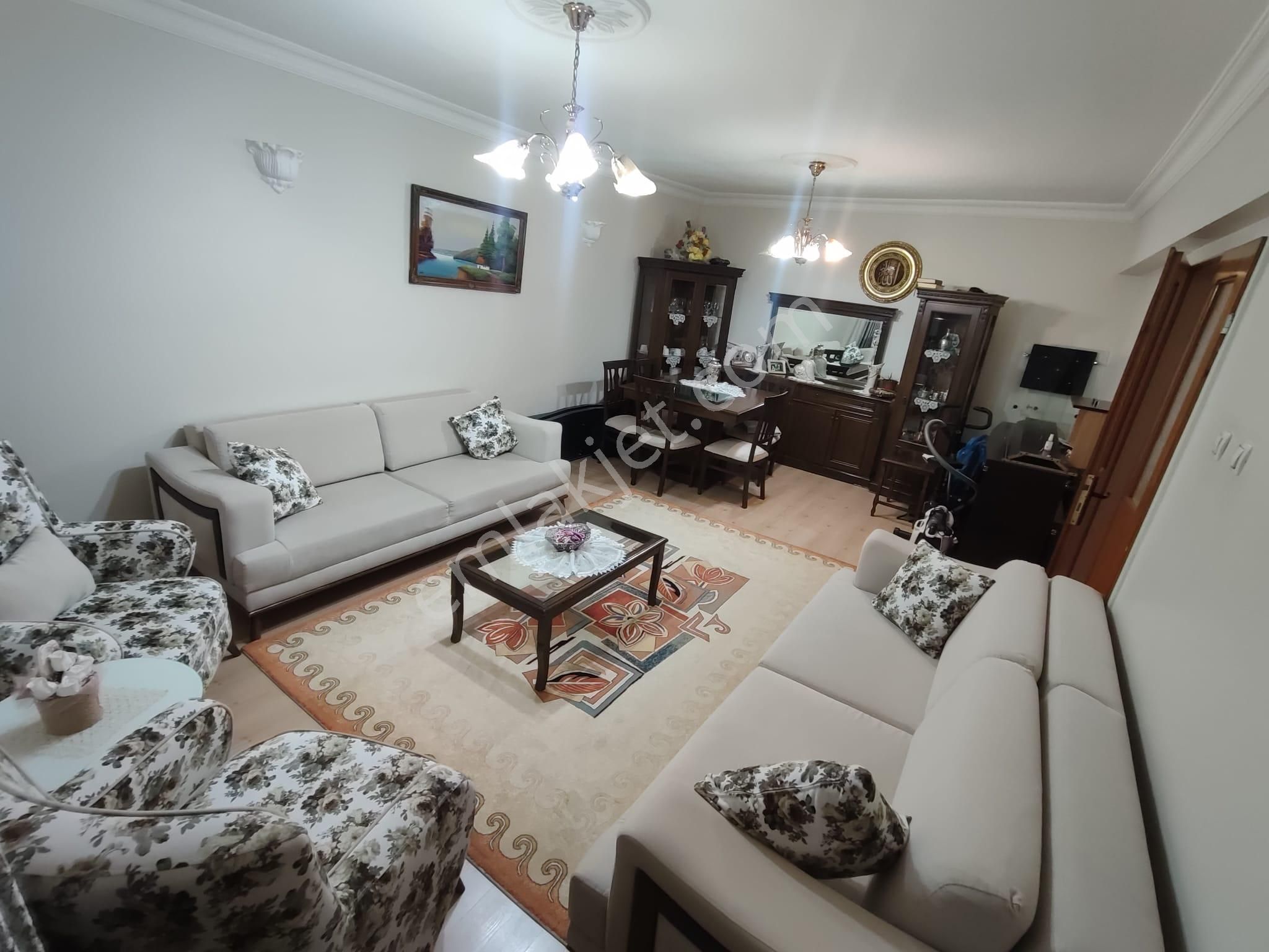 Karşıyaka Mahallesinde Site İçinde Katta 3+1 Yapılı Satılık Daire - Görsel 4