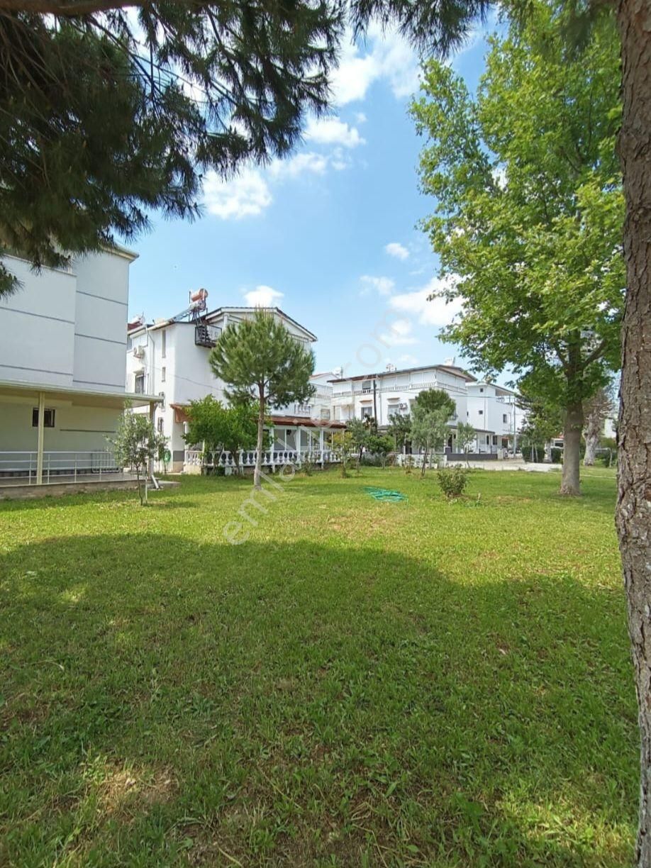 Altınkum Sahiline 650m Mesafede 4+1 Ayrılabilir Mutaklı Satılık Villa - Görsel 3