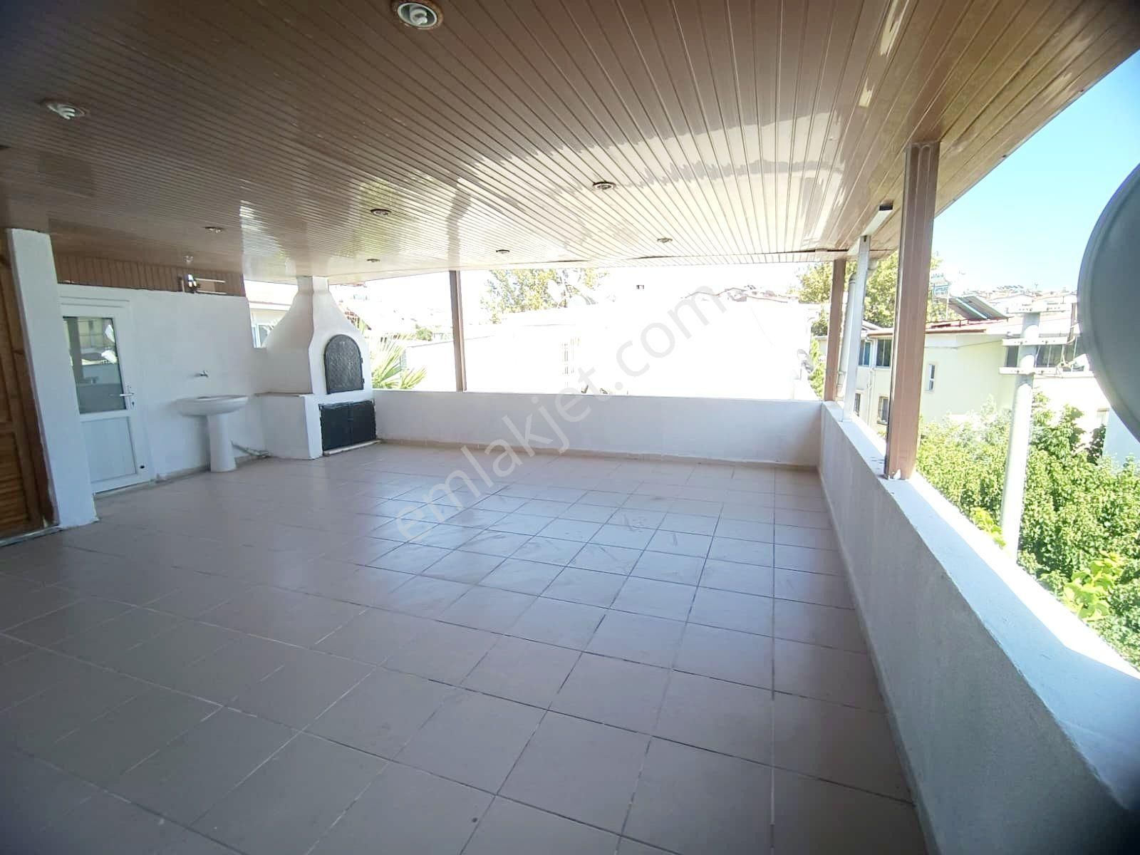 Altınkum Sahiline 650m Mesafede 4+1 Ayrılabilir Mutaklı Satılık Villa - Görsel 23