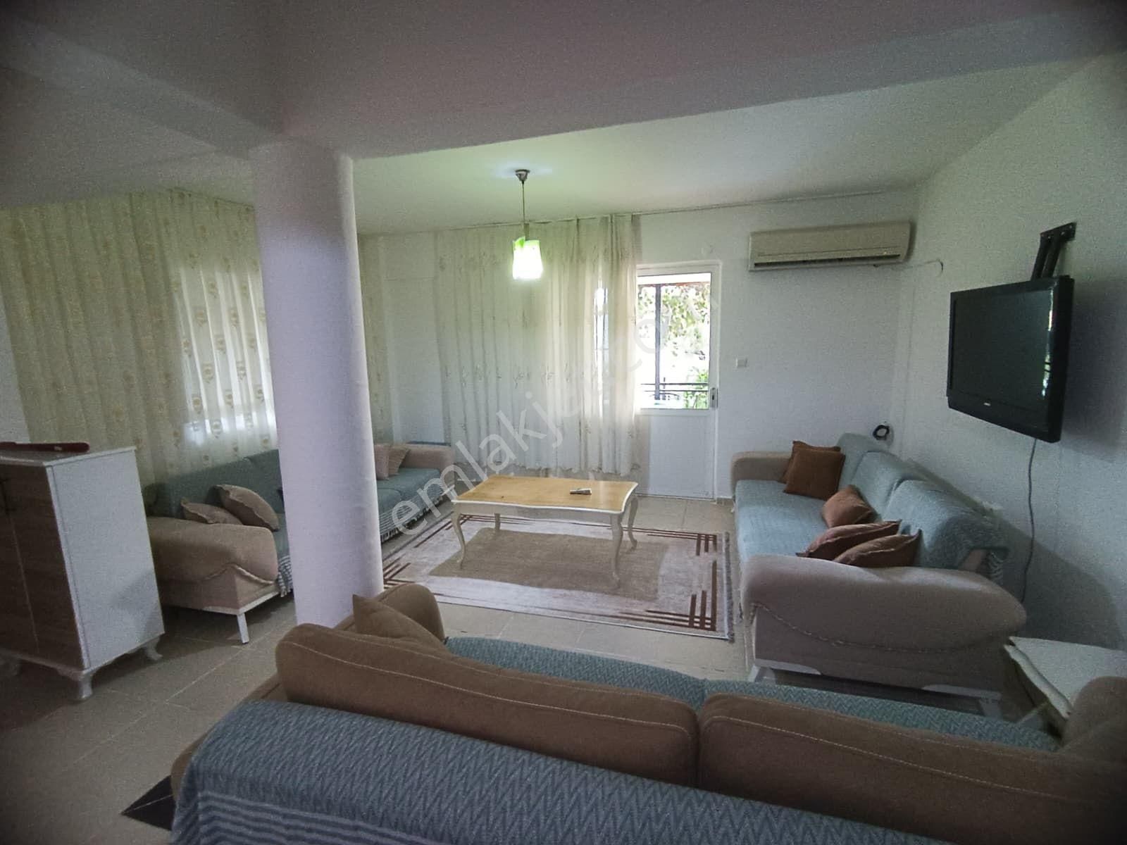 Altınkum Sahiline 650m Mesafede 4+1 Ayrılabilir Mutaklı Satılık Villa - Görsel 5