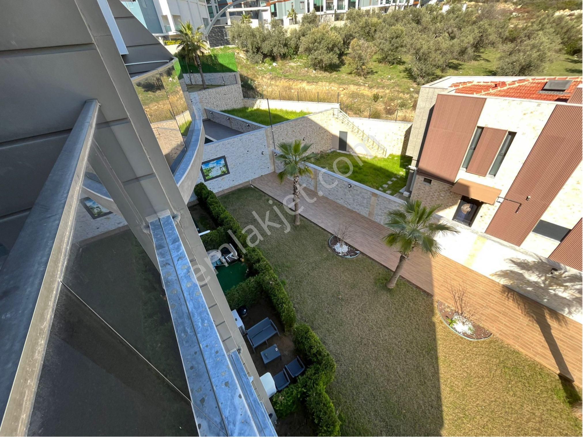 Kuşadası Ege Mahallesinde Sıfır 2 Artı 1 Havuzlu Satılık Daire - Görsel 20