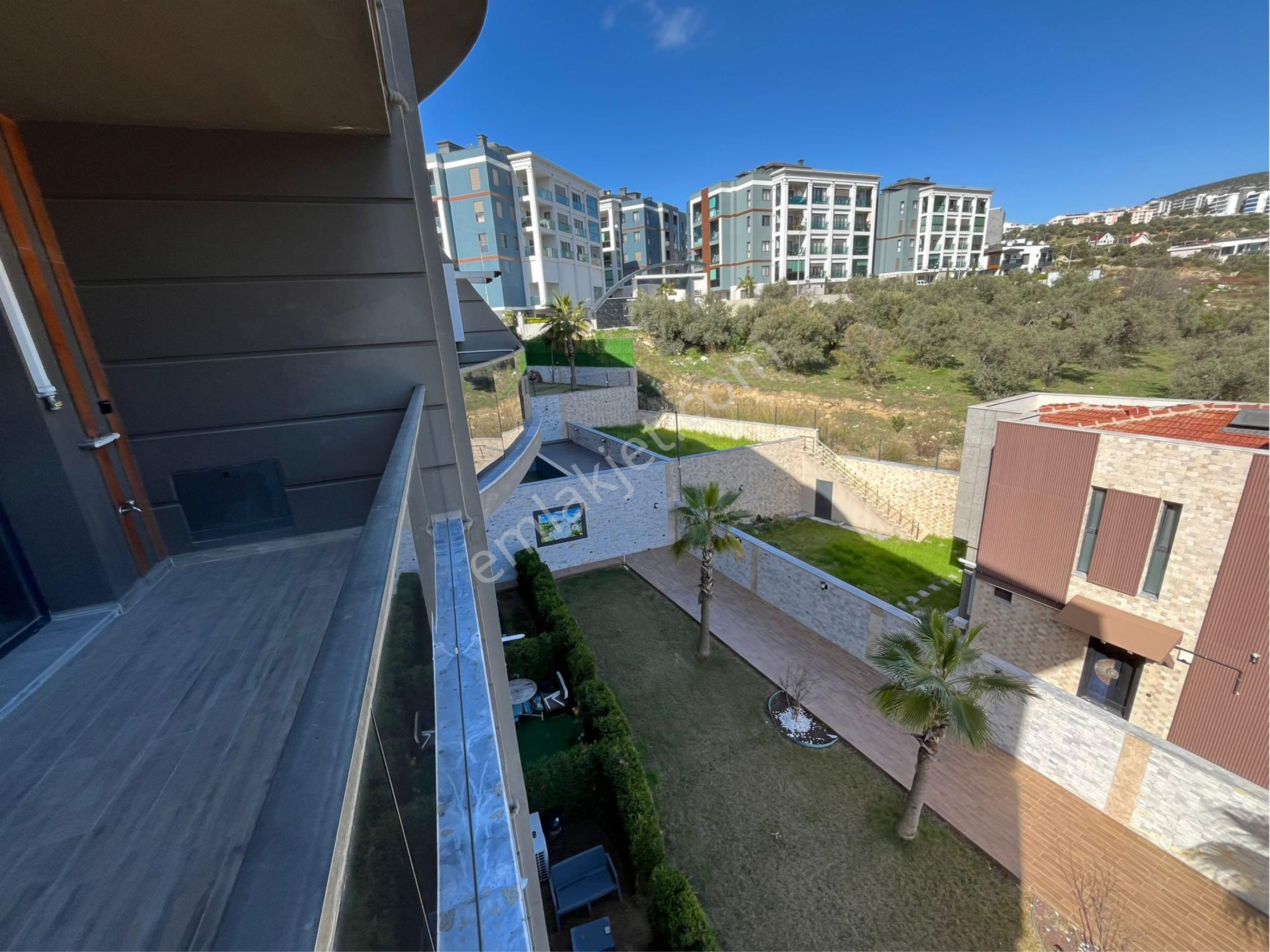 Kuşadası Ege Mahallesinde Sıfır 2 Artı 1 Havuzlu Satılık Daire - Görsel 14