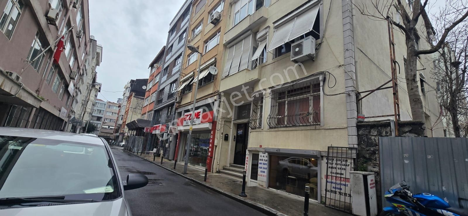 Şişli Merkez Mahalesinde Satılık Boş Bahçe Katı 2+1 Daire - Görsel 24