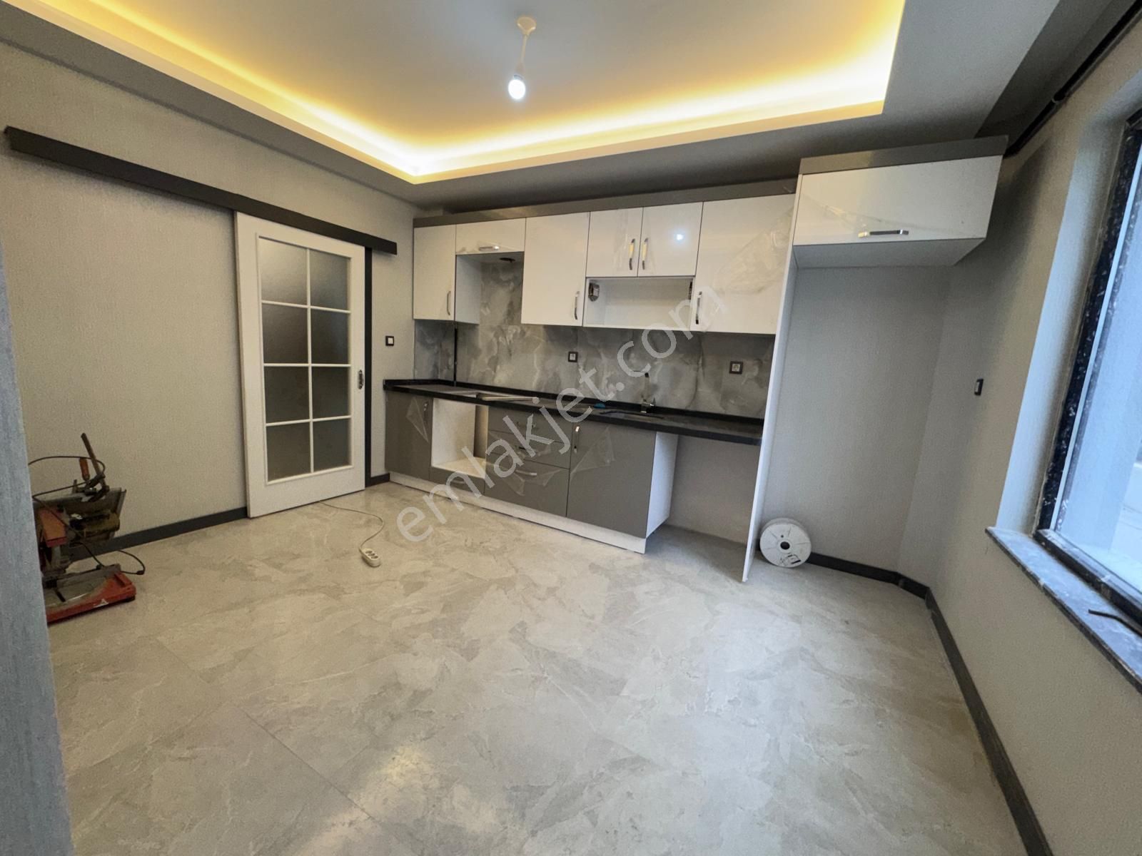 Malazgirt Mh'de 2+1 Yüksek.g Sıfır Ebeveyn By. Asansörlü Daire!! - Görsel 2