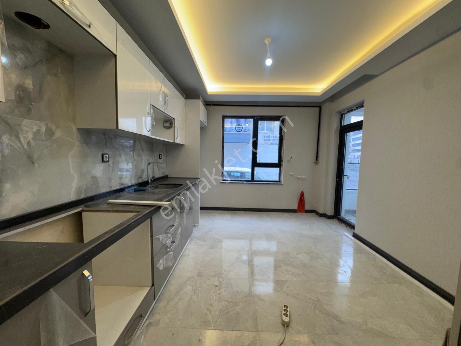 Malazgirt Mh'de 2+1 Yüksek.g Sıfır Ebeveyn By. Asansörlü Daire!! - Görsel 3