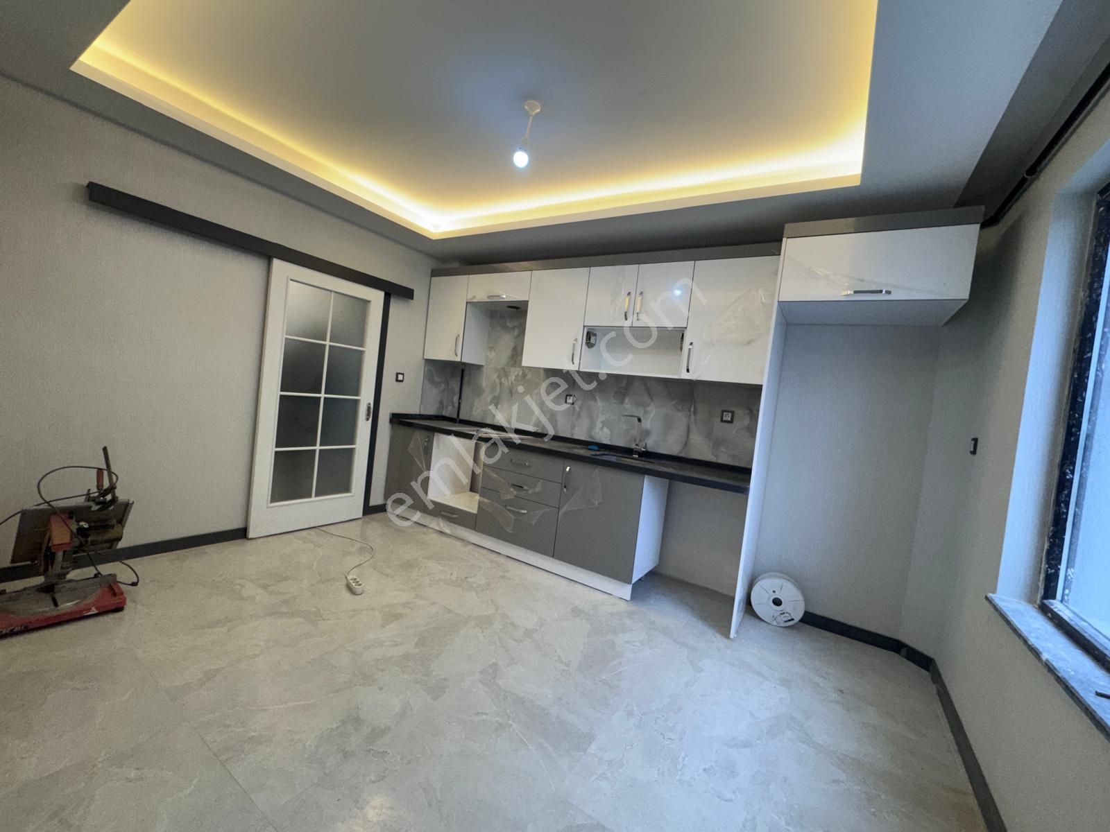 Malazgirt Mh'de 2+1 Yüksek.g Sıfır Ebeveyn By. Asansörlü Daire!! - Görsel 6