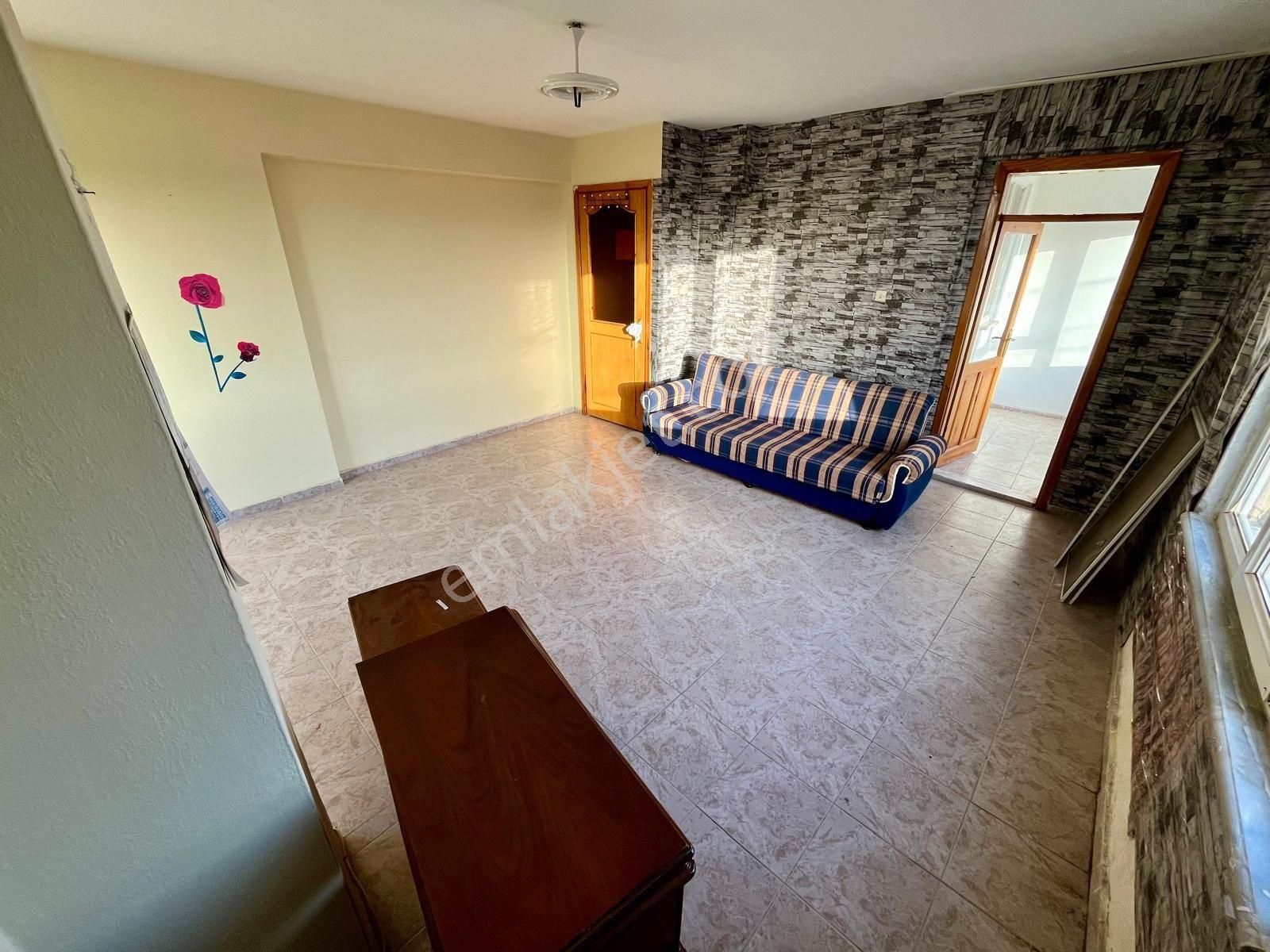 Akçay Özgüven Emlak'tan Acill Satılık 2+1 Ön Cephe Daire - Görsel 7