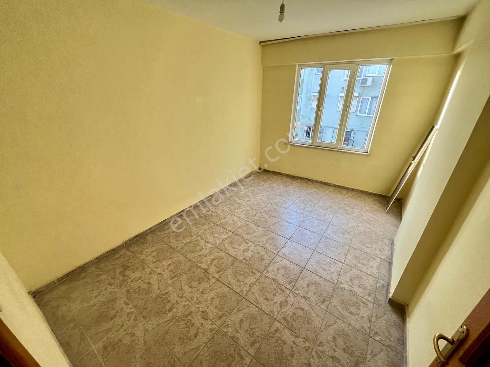 Akçay Özgüven Emlak'tan Acill Satılık 2+1 Ön Cephe Daire - Görsel 12