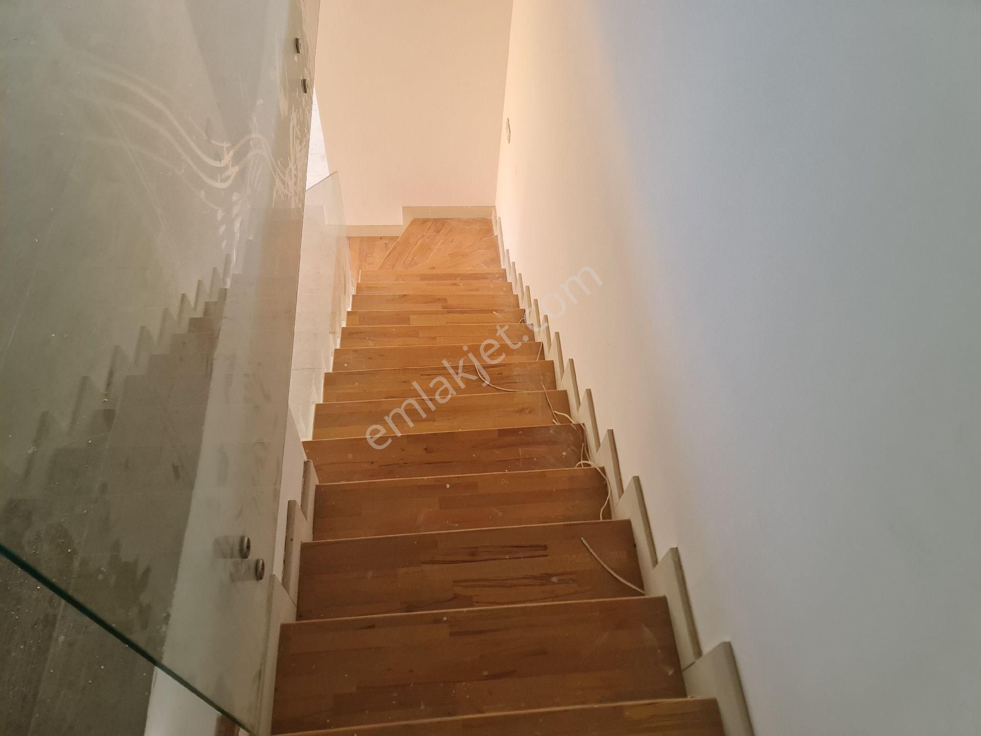 Satılık Yeni Yapı Özel Havuzlu Özel Otoparklı Lüks Yazlıklar - Görsel 14