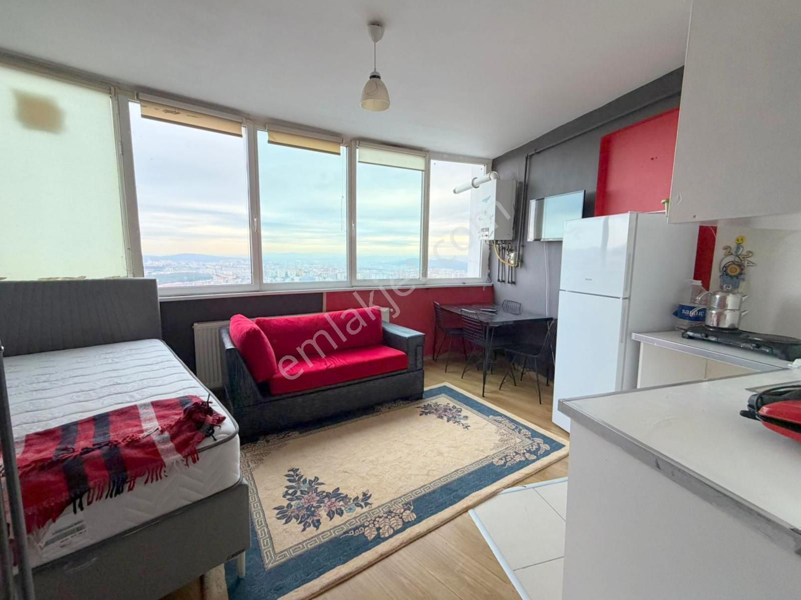 Mertcan'dan Çamlık Mah. İskanlı Havuzlu Güvenlikli Sitede Stüdyo Daire