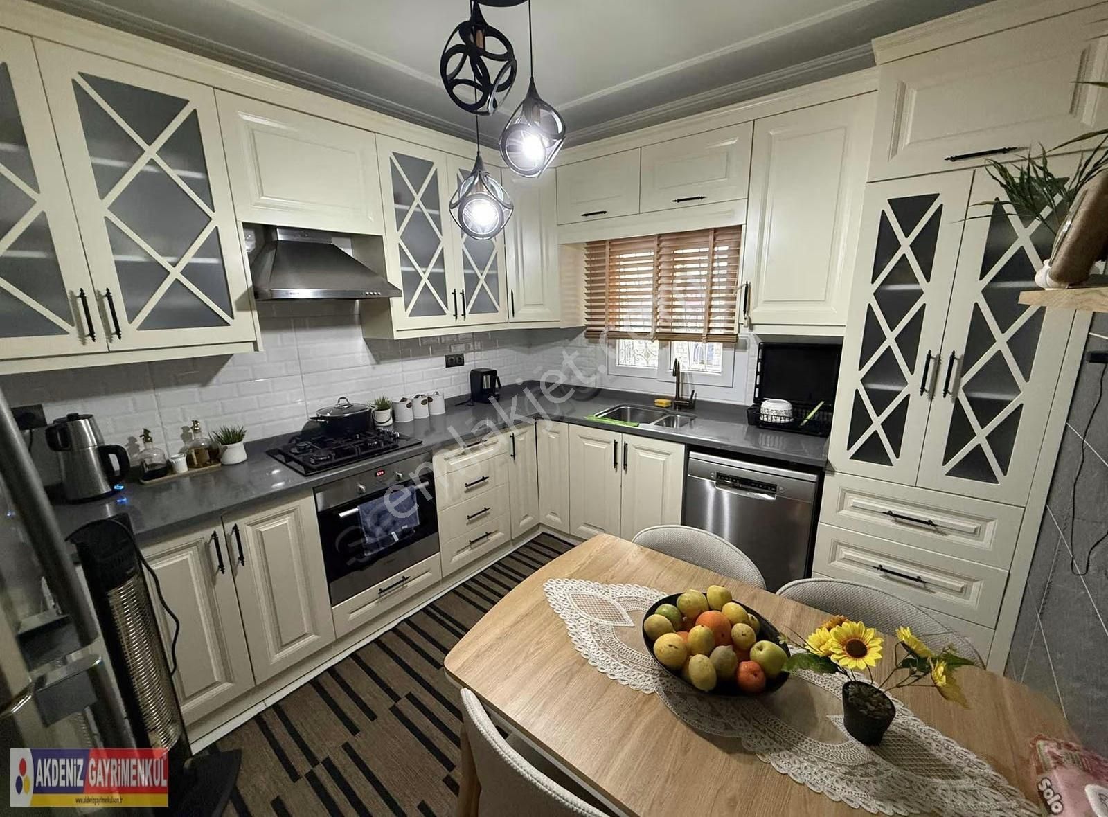 Kenan Evren İle Özal Bulvarı Arası Müstakil Dublex Daire