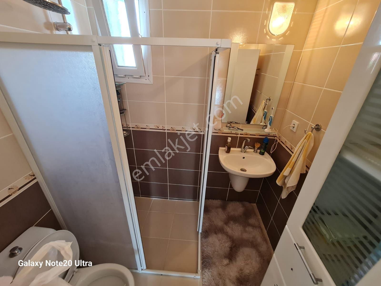 Denize Sıfır Köşe Konum Bakımlı Villa - Görsel 27