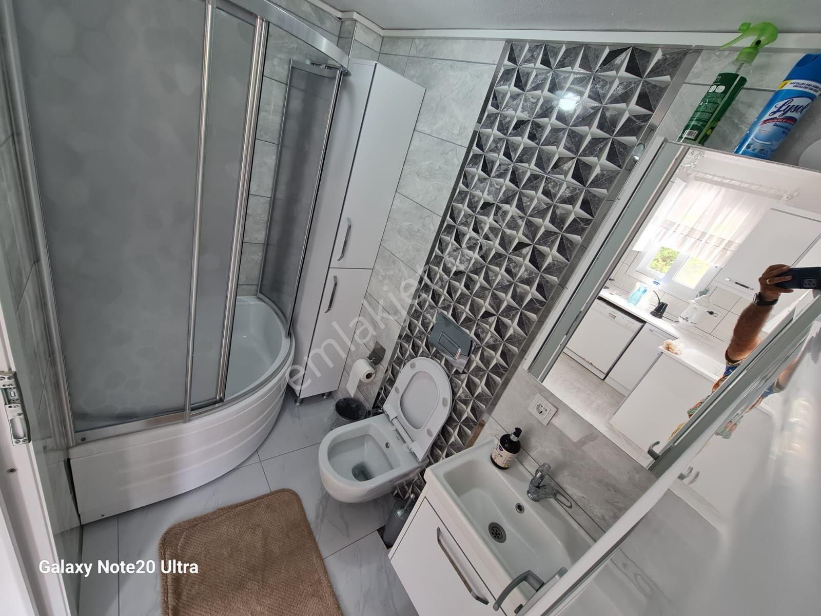 Denize Sıfır Köşe Konum Bakımlı Villa - Görsel 24