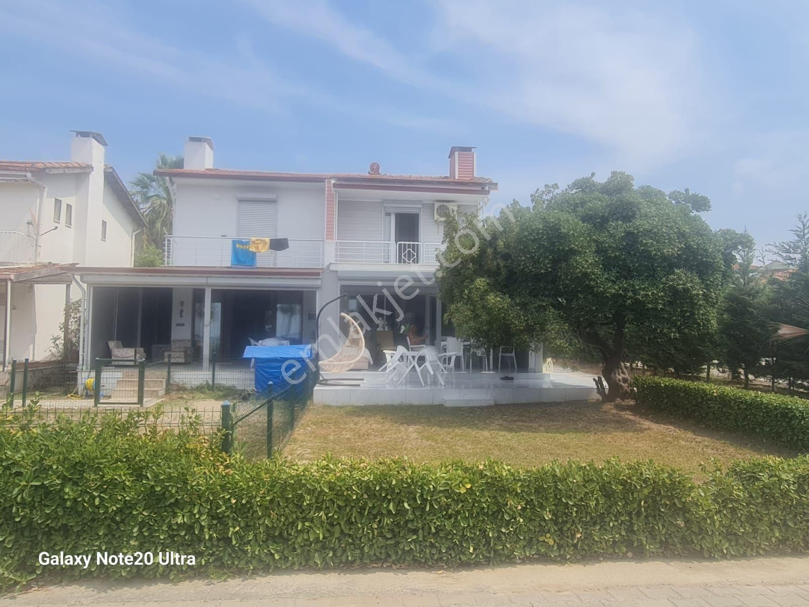 Denize Sıfır Köşe Konum Bakımlı Villa - Görsel 10