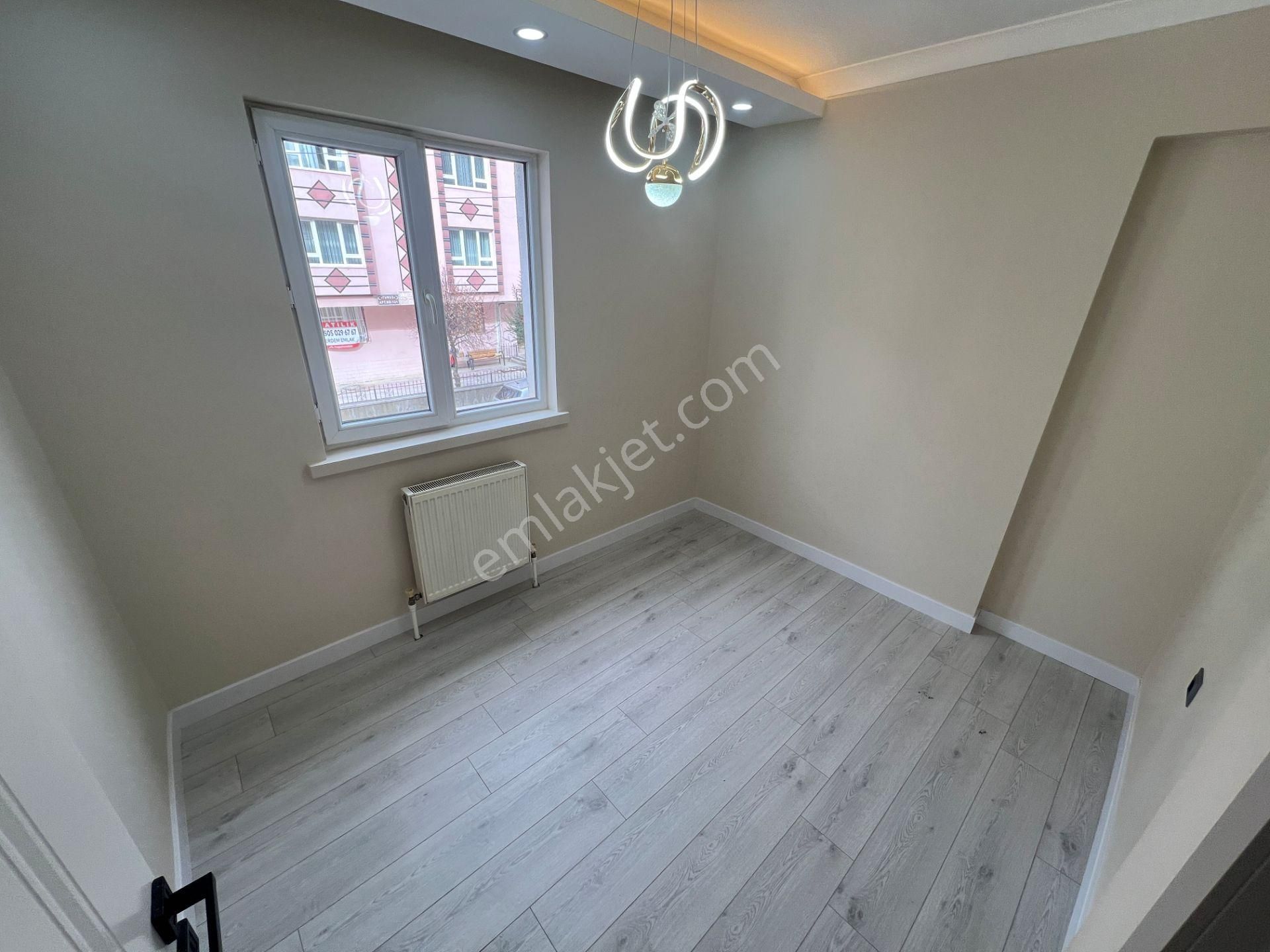 Sincan Mareşalçakmak Mah 1.arakat Ön Cephe Salon Bagımsız Daire - Görsel 21