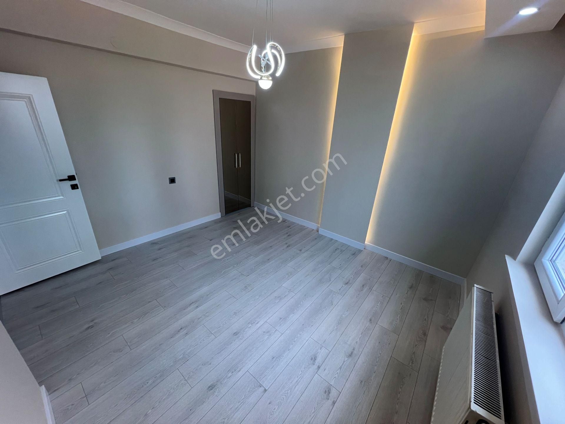 Sincan Mareşalçakmak Mah 1.arakat Ön Cephe Salon Bagımsız Daire - Görsel 25
