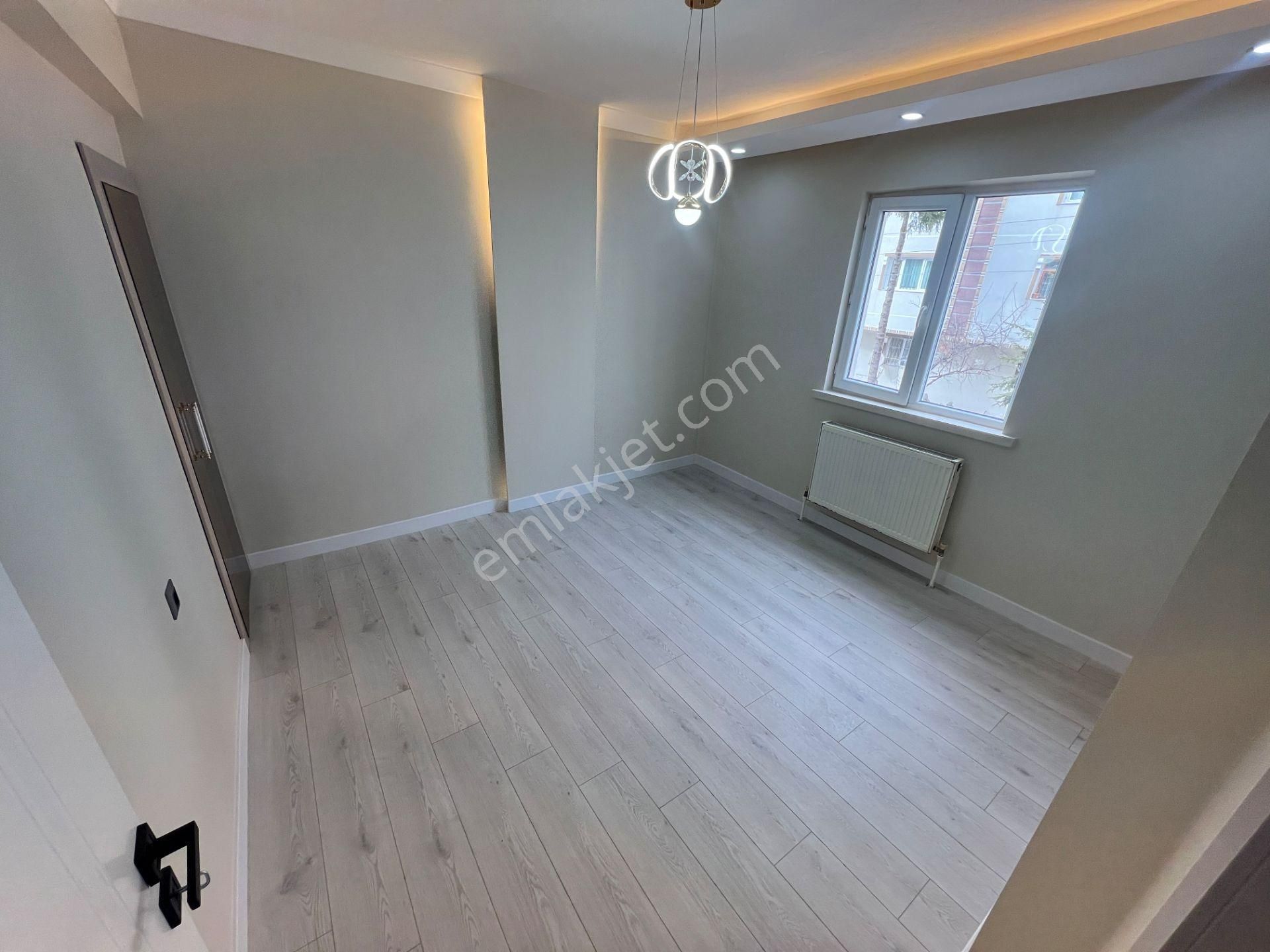 Sincan Mareşalçakmak Mah 1.arakat Ön Cephe Salon Bagımsız Daire - Görsel 23