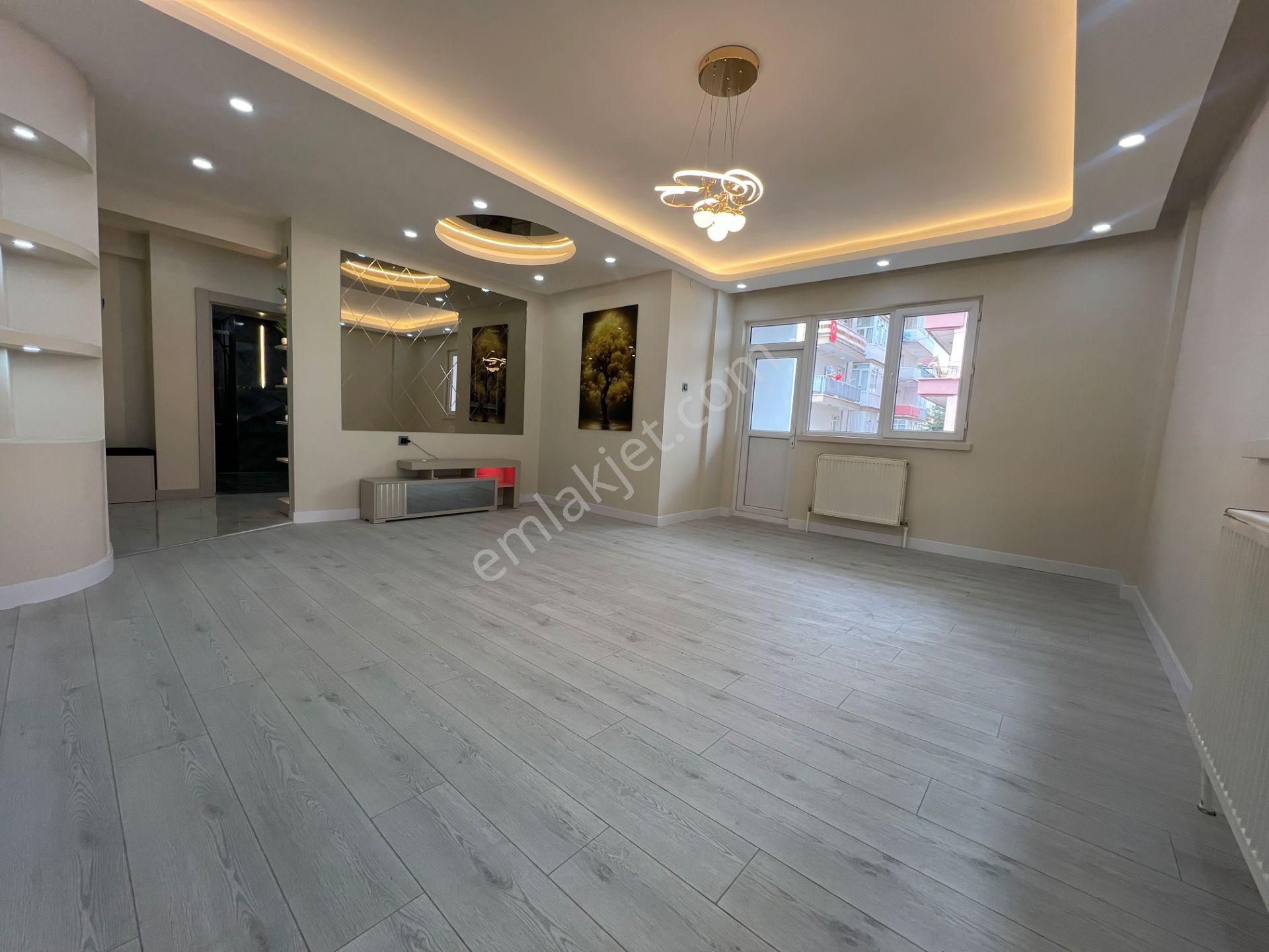 Sincan Mareşalçakmak Mah 1.arakat Ön Cephe Salon Bagımsız Daire - Görsel 13