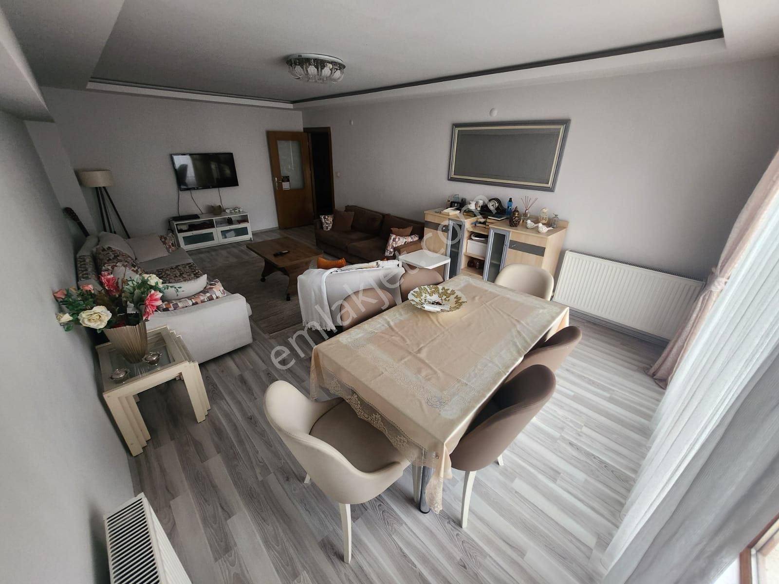 Relax'tan Seval Cad.yeni Bina Da Asansörlü Kacmaz Ön Cephe 3+1 - Görsel 29