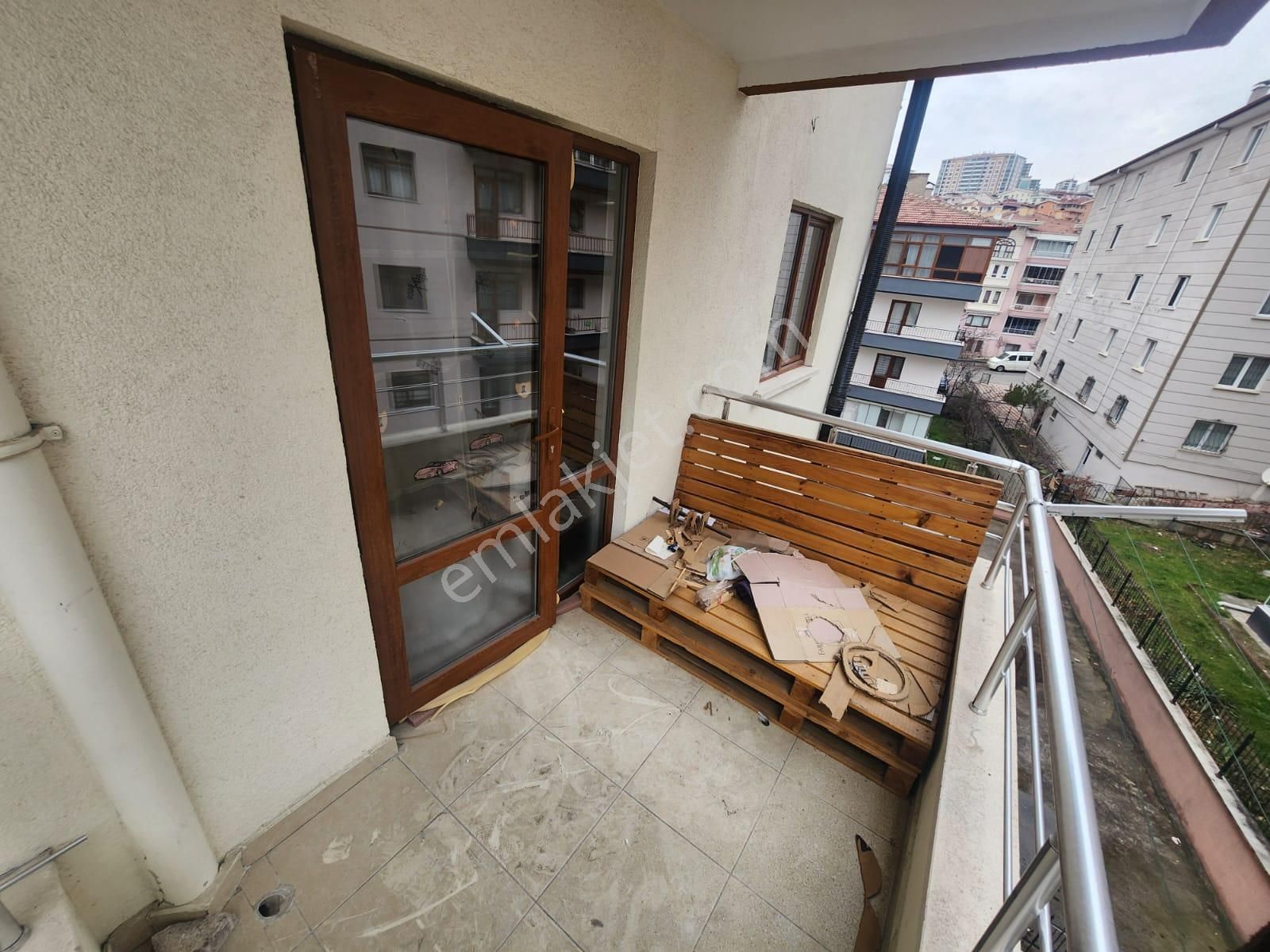 Relax'tan Seval Cad.yeni Bina Da Asansörlü Kacmaz Ön Cephe 3+1 - Görsel 17