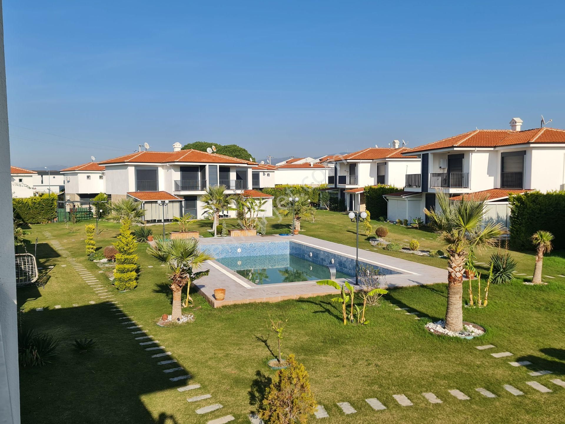 Birlik Gayrimenkul Den Satılık Havuzlu Site İçerisinde Bahçeli 3+1 Yazlık - Görsel 27