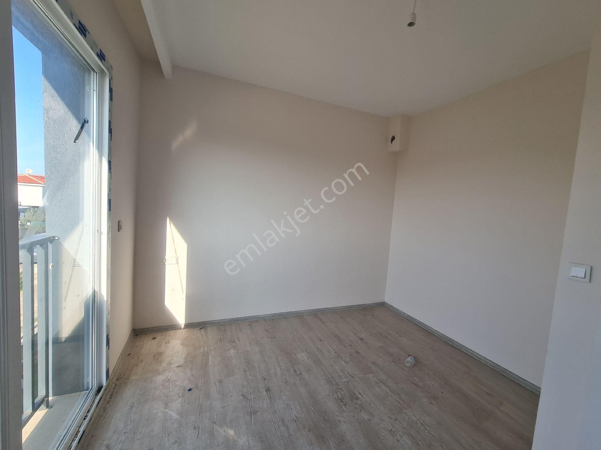 Birlik Gayrimenkul Den Satılık Havuzlu Site İçerisinde Bahçeli 3+1 Yazlık - Görsel 22