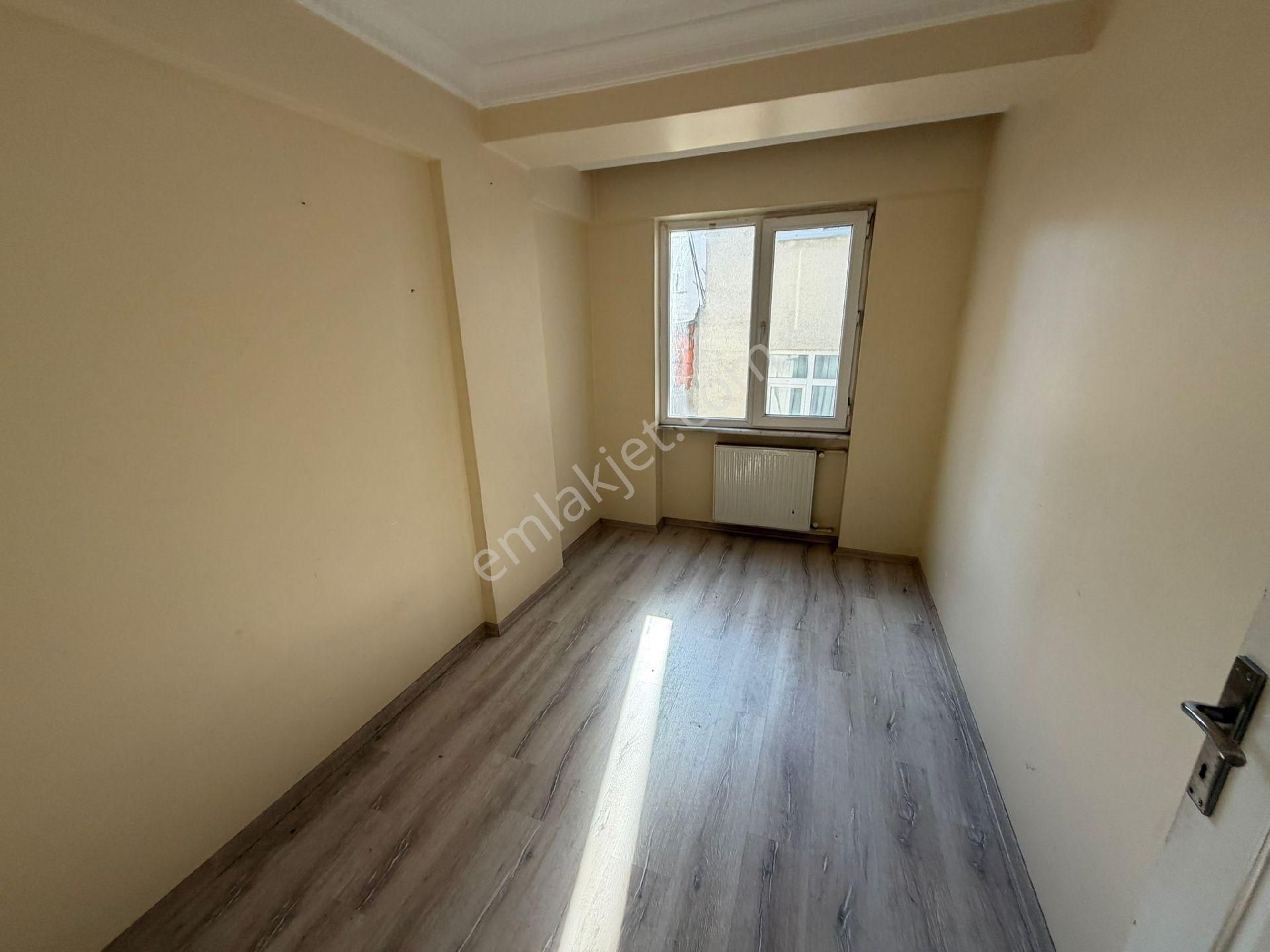 Yılmaz Emlak'tan Atatürk Mahallesinde Satılık 2+1 3.kat Daire - Görsel 15