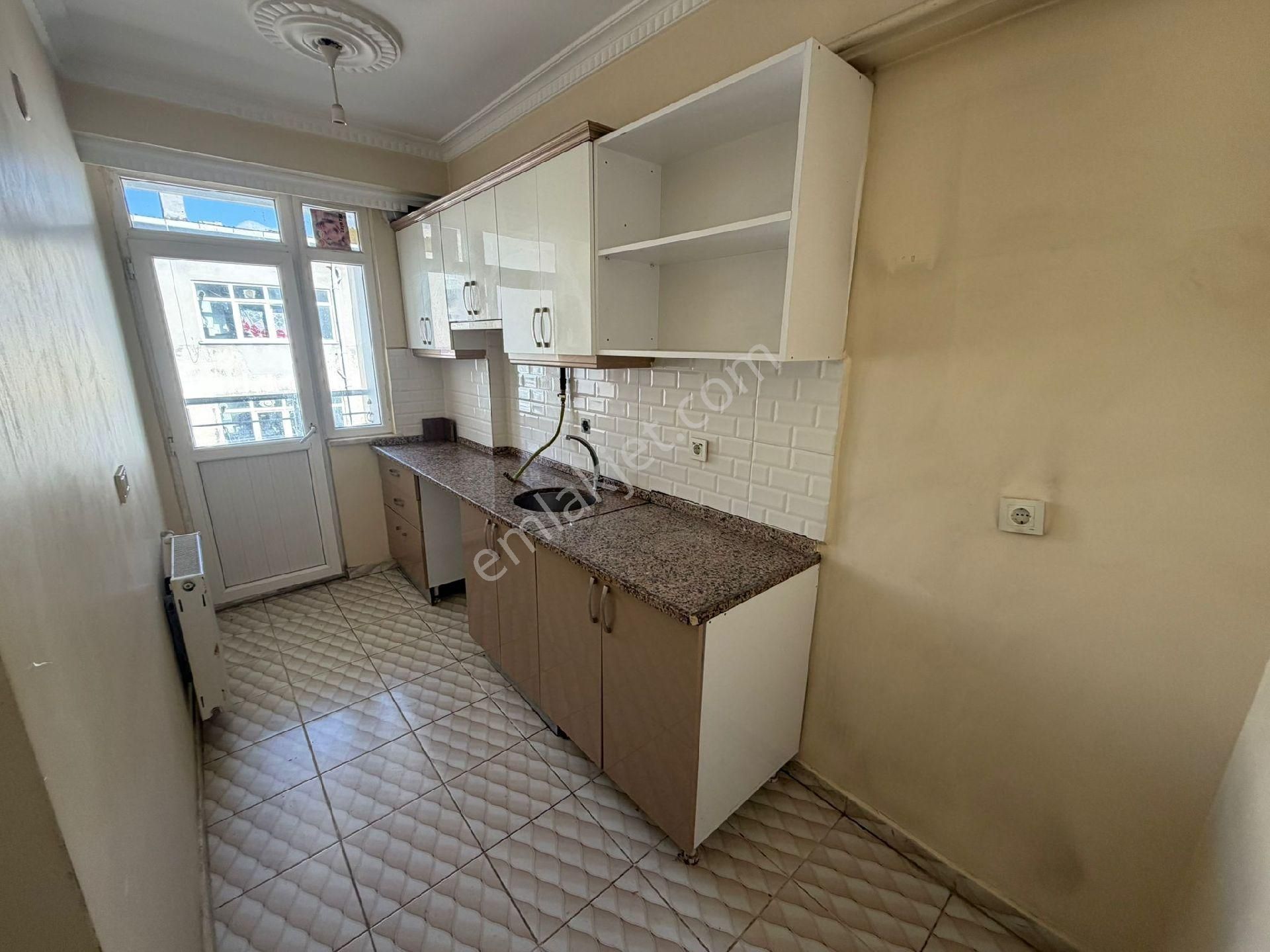 Yılmaz Emlak'tan Atatürk Mahallesinde Satılık 2+1 3.kat Daire - Görsel 24