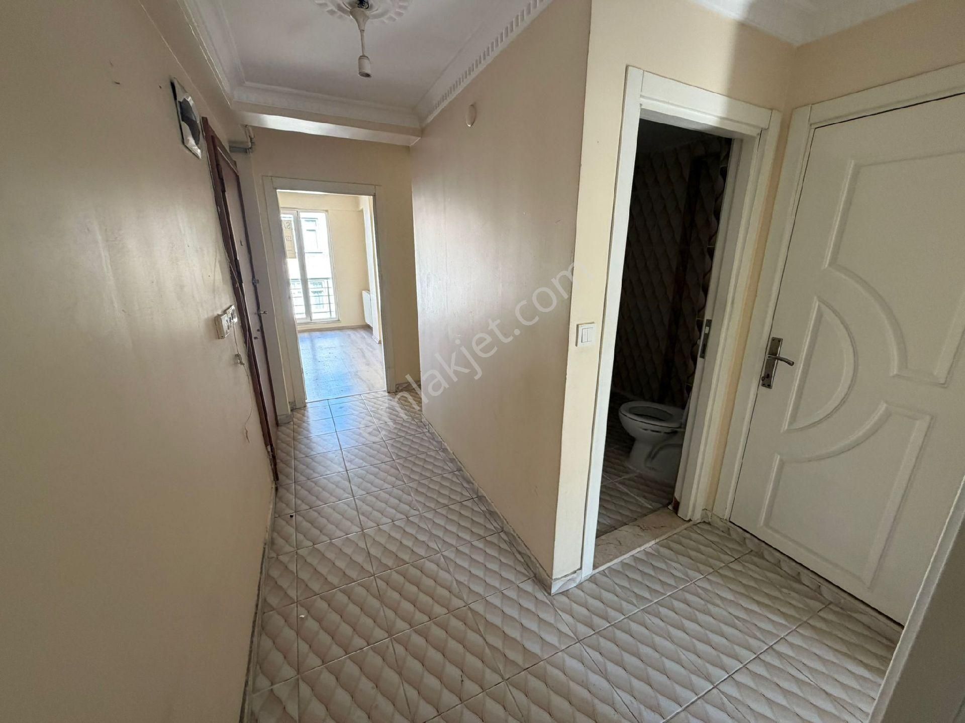 Yılmaz Emlak'tan Atatürk Mahallesinde Satılık 2+1 3.kat Daire - Görsel 11