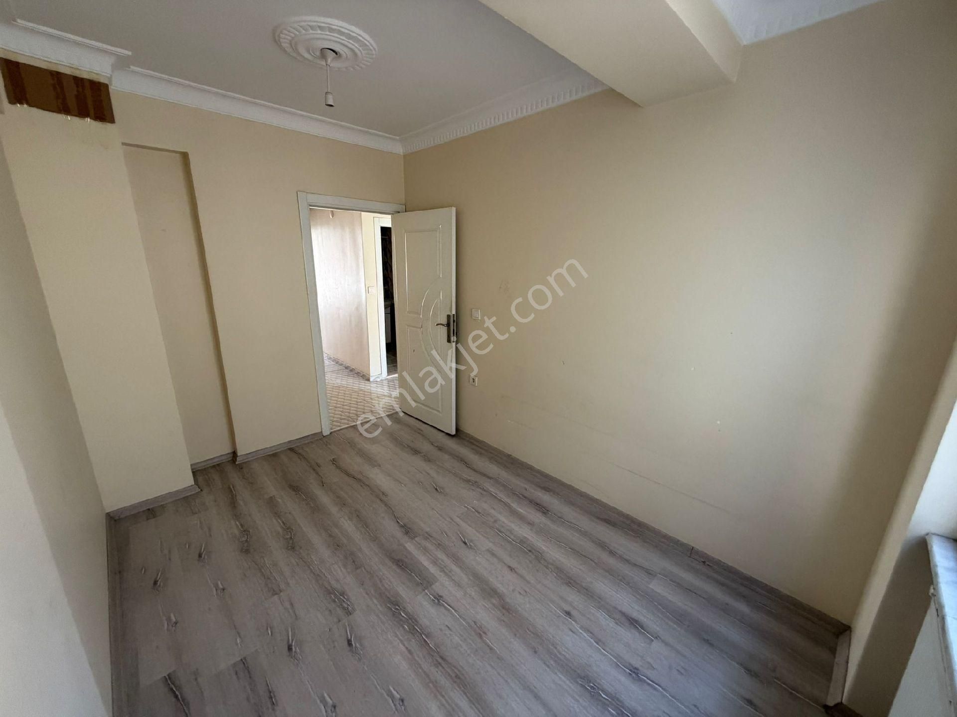 Yılmaz Emlak'tan Atatürk Mahallesinde Satılık 2+1 3.kat Daire - Görsel 9