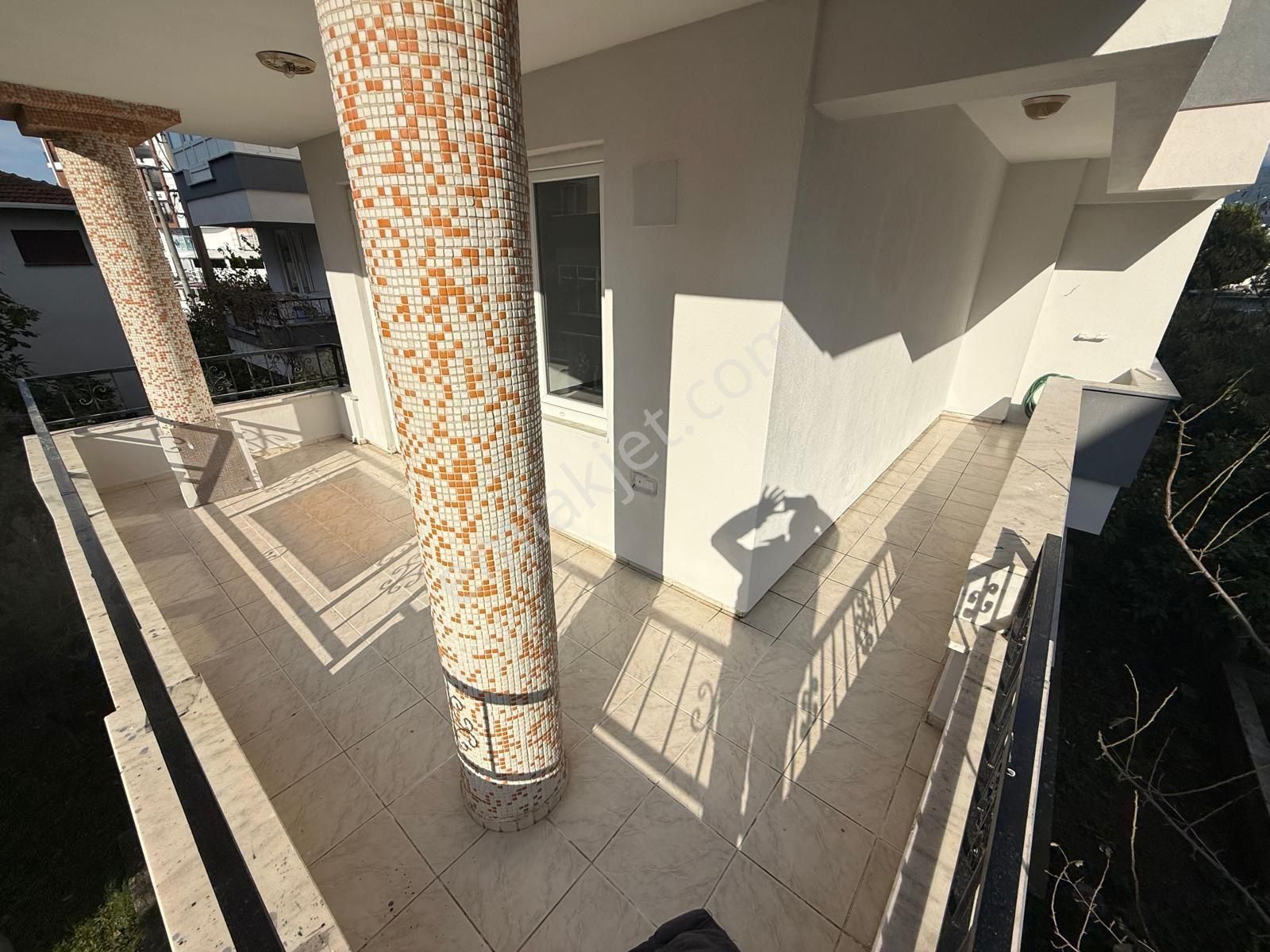 Özgüvenden Akçay Merkez'de Arakat Ön Cephe Masrafsız Daire 2+1 - Görsel 26