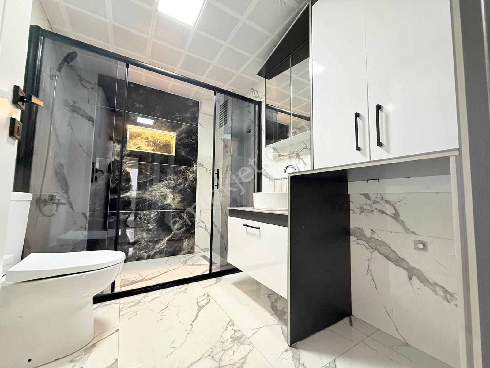 Özgüvenden Akçay Merkez'de Arakat Ön Cephe Masrafsız Daire 2+1 - Görsel 18