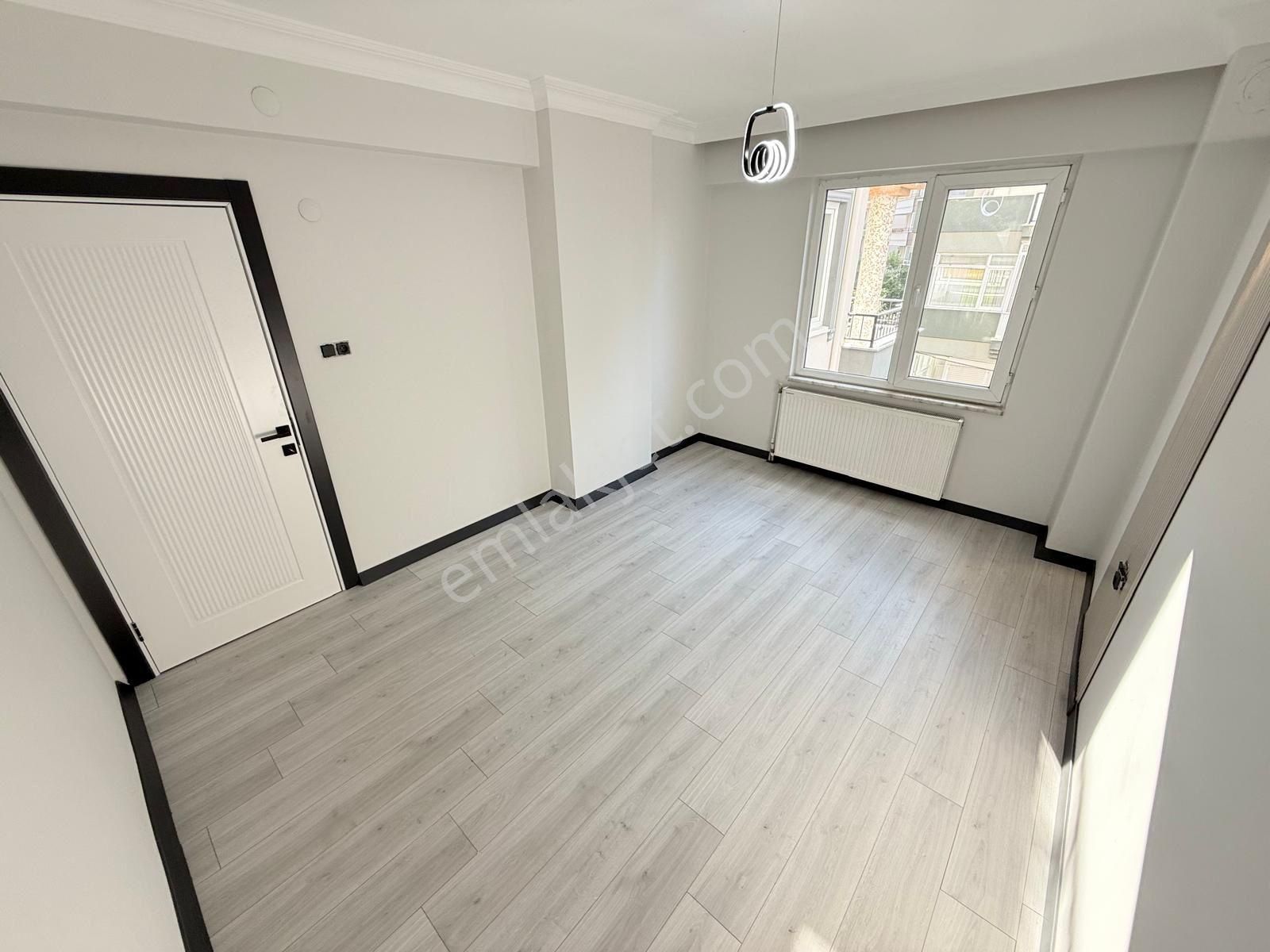 Özgüvenden Akçay Merkez'de Arakat Ön Cephe Masrafsız Daire 2+1 - Görsel 8