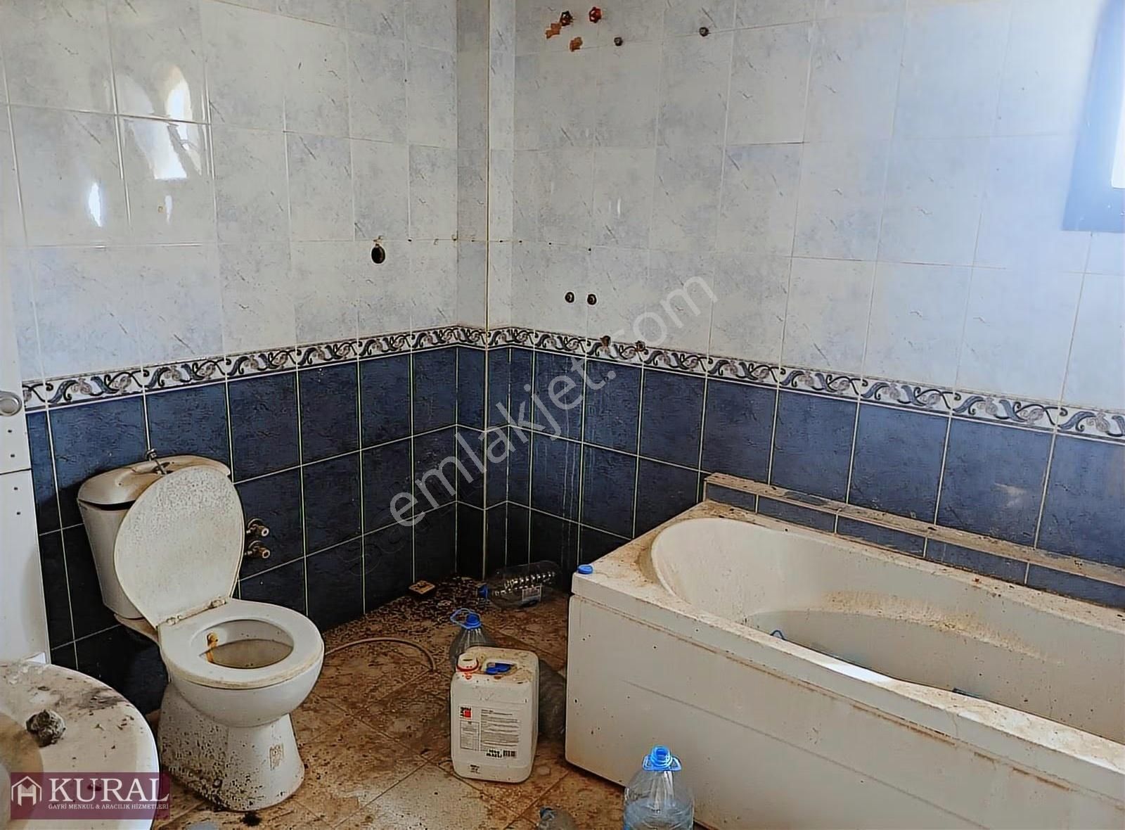 İzmir Menderes Yeniköyde 5685 M2 Tek Tapu Malikhane Ev Bahçe - Görsel 5