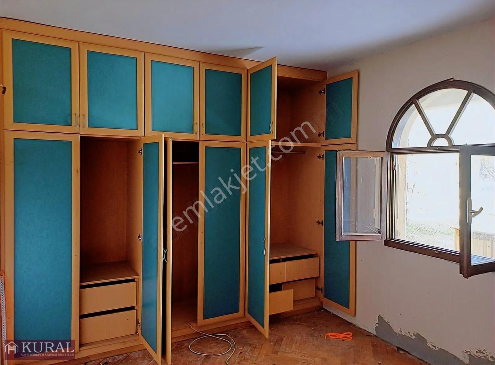 İzmir Menderes Yeniköyde 5685 M2 Tek Tapu Malikhane Ev Bahçe - Görsel 10