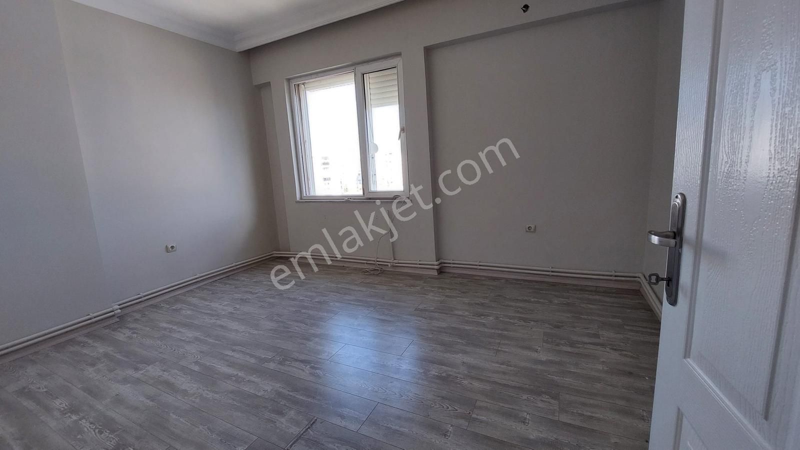 Antalya Lara Yeşilbahçe De Kiralık Boş Doğalgazlı Dublex 4+1 - Görsel 31