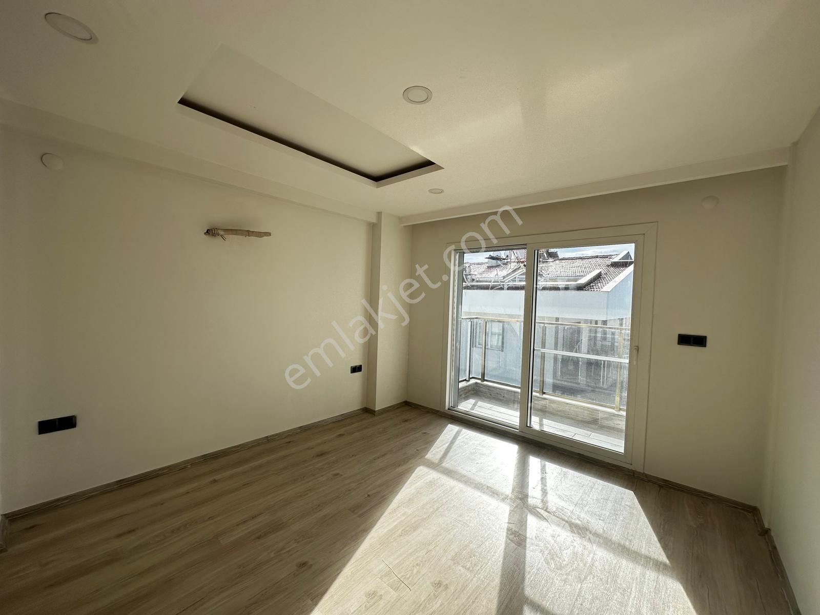 Kuşadası Havuzlu Sitede Ara Kat Doğalgazlı - Görsel 11