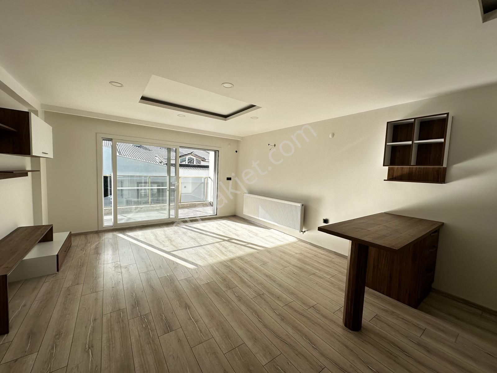 Kuşadası Havuzlu Sitede Ara Kat Doğalgazlı - Görsel 15