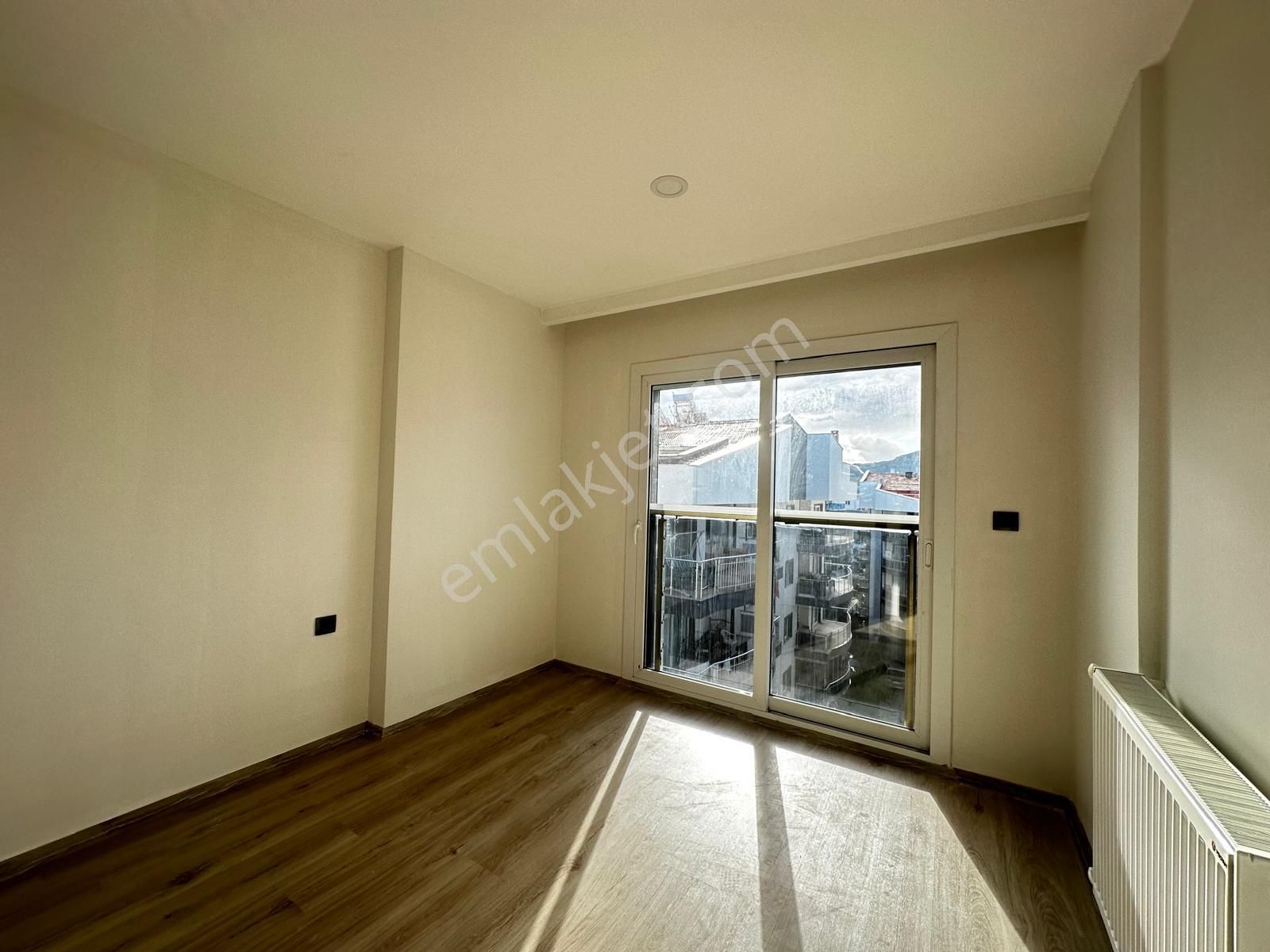 Kuşadası Havuzlu Sitede Ara Kat Doğalgazlı - Görsel 7