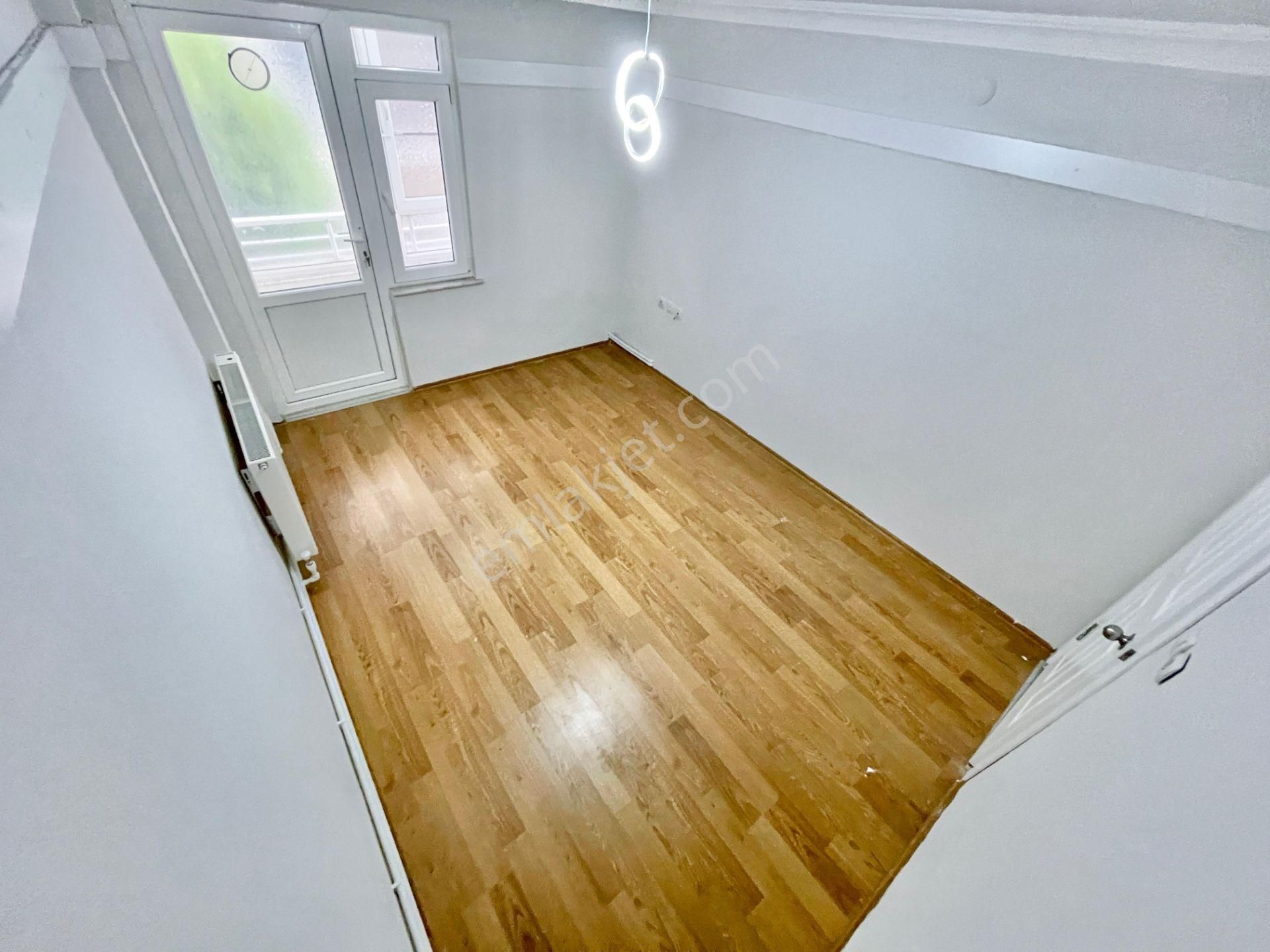 Berkay Demirel'den Altınkumda Doğalgazlı Çift Balkonlu 2+1 Daire - Görsel 29