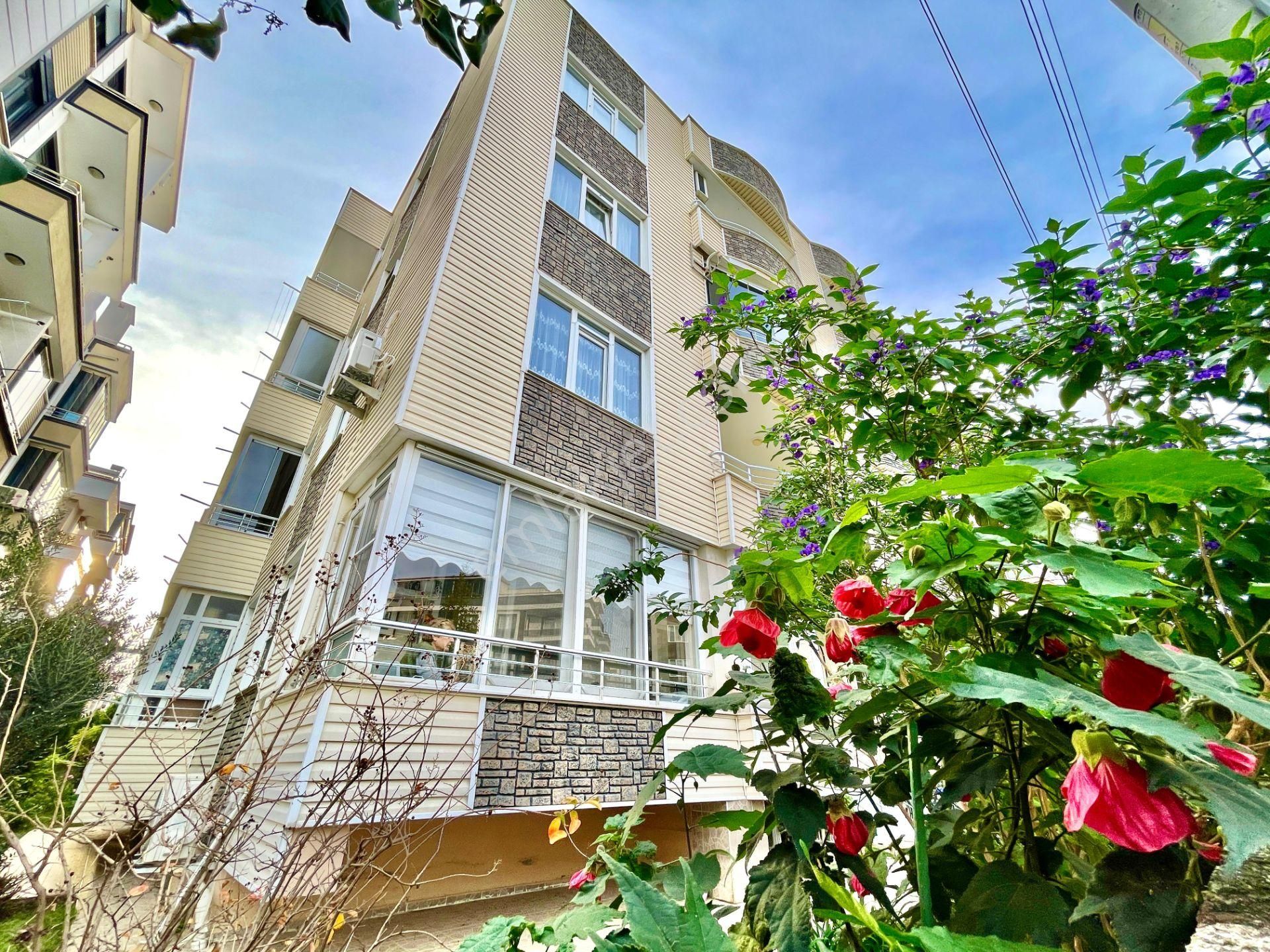 Berkay Demirel'den Altınkumda Doğalgazlı Çift Balkonlu 2+1 Daire - Görsel 2