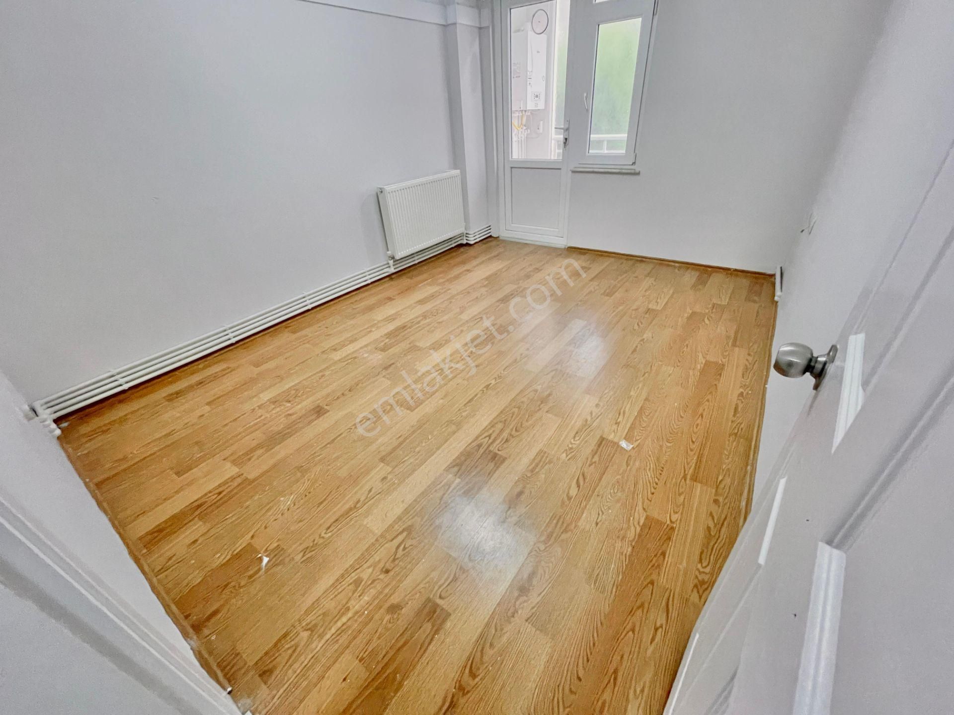 Berkay Demirel'den Altınkumda Doğalgazlı Çift Balkonlu 2+1 Daire - Görsel 23