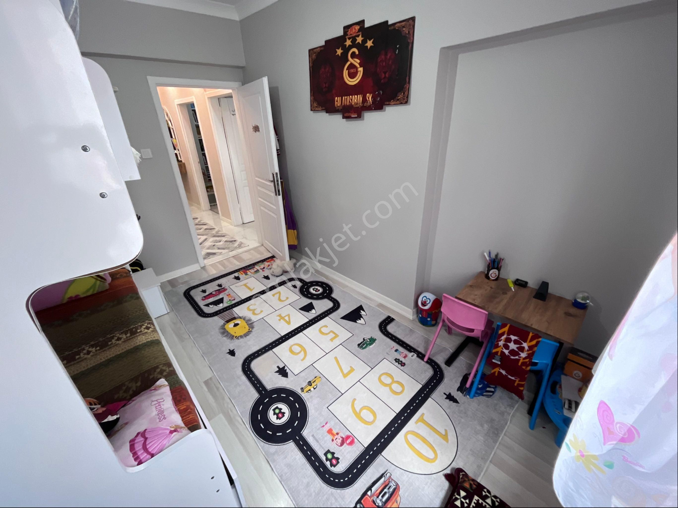 Sincan Akşemsettin Mh.'de 3+1 Bağımsız 1.orta Katta 125 M2 Satılık Daire - Görsel 18